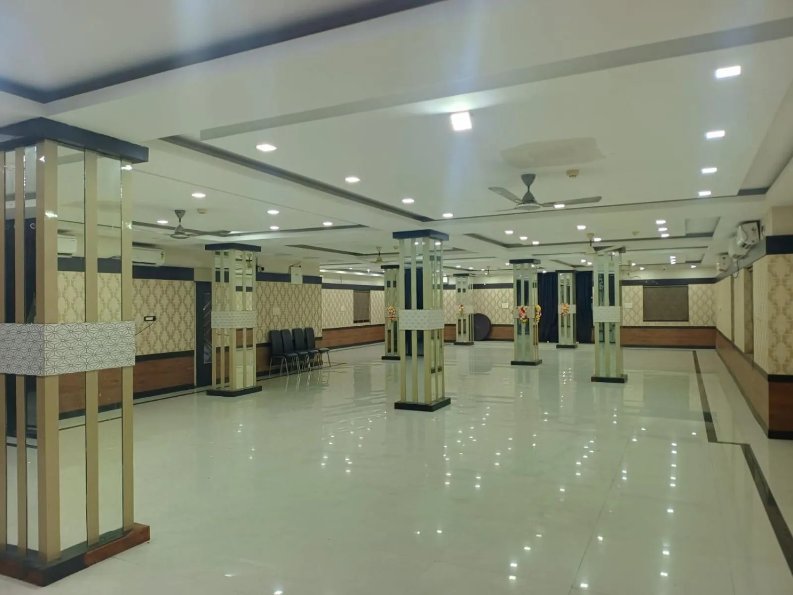 ROYAL CHETAN INN
