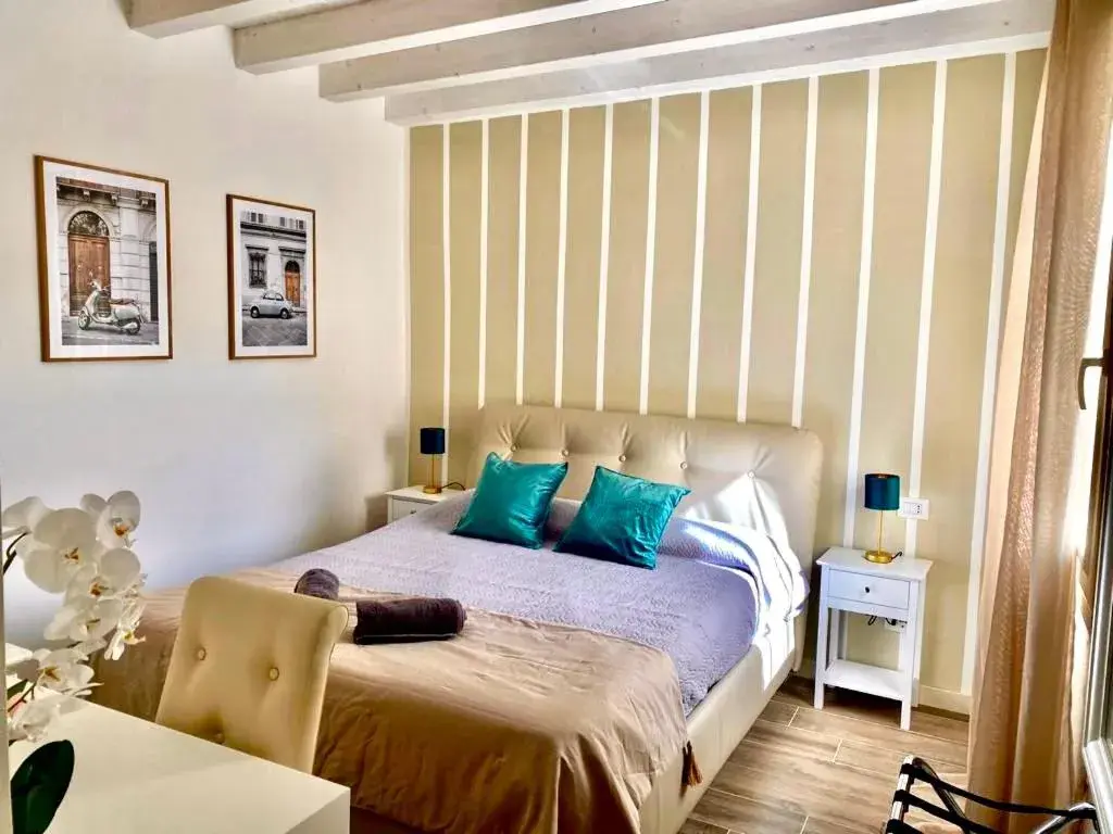 Double Room with Private Bathroom in Star Soave Rooms - Locazione Turistica Double Room with Private Bathroom in Star Soave Rooms - Locazione Turistica
