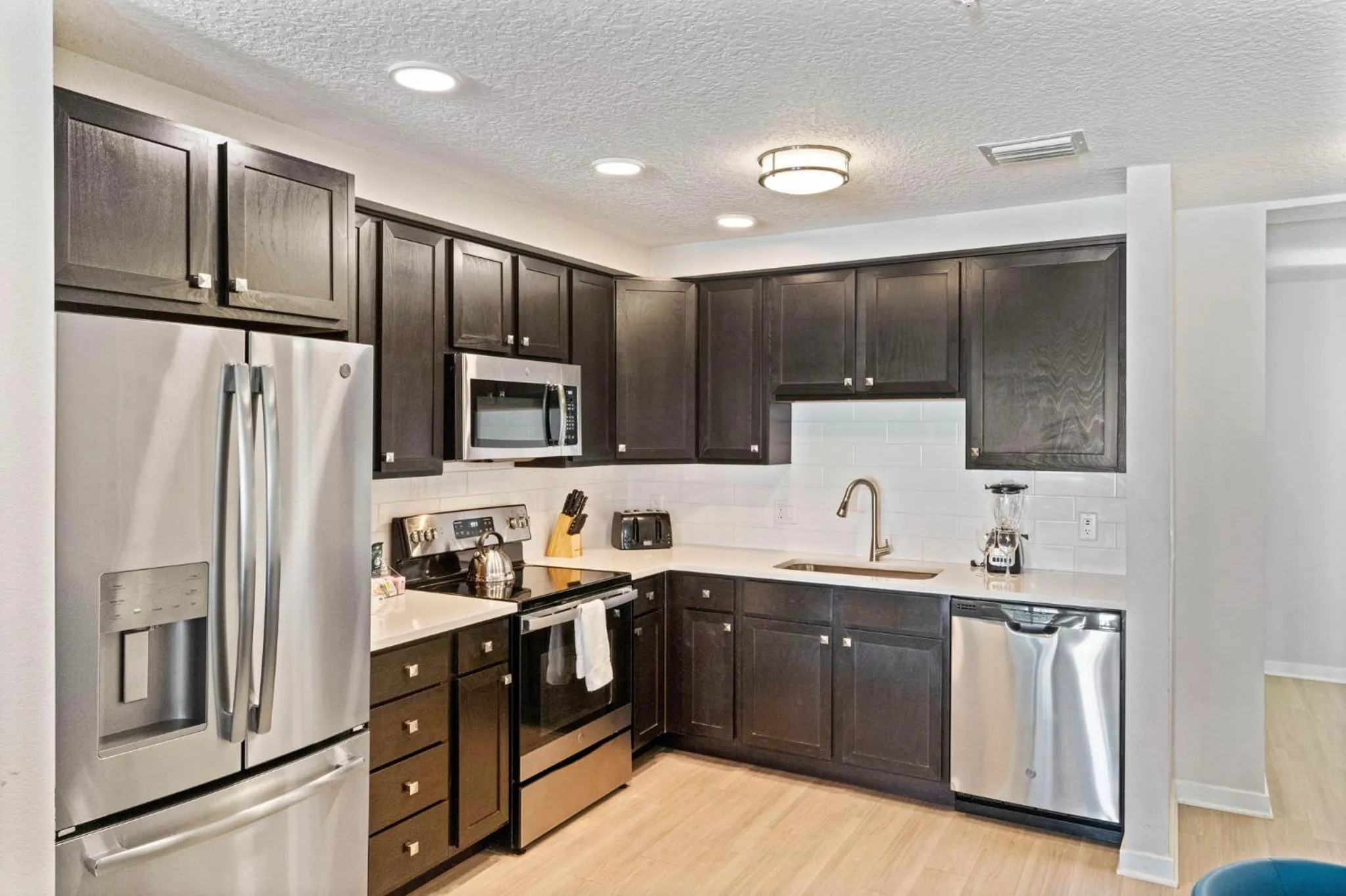 4012 Breakview Drive 410