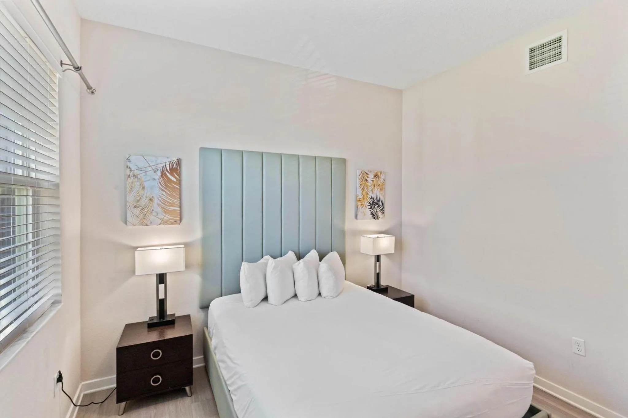 Bed in 4012 Breakview Drive 410