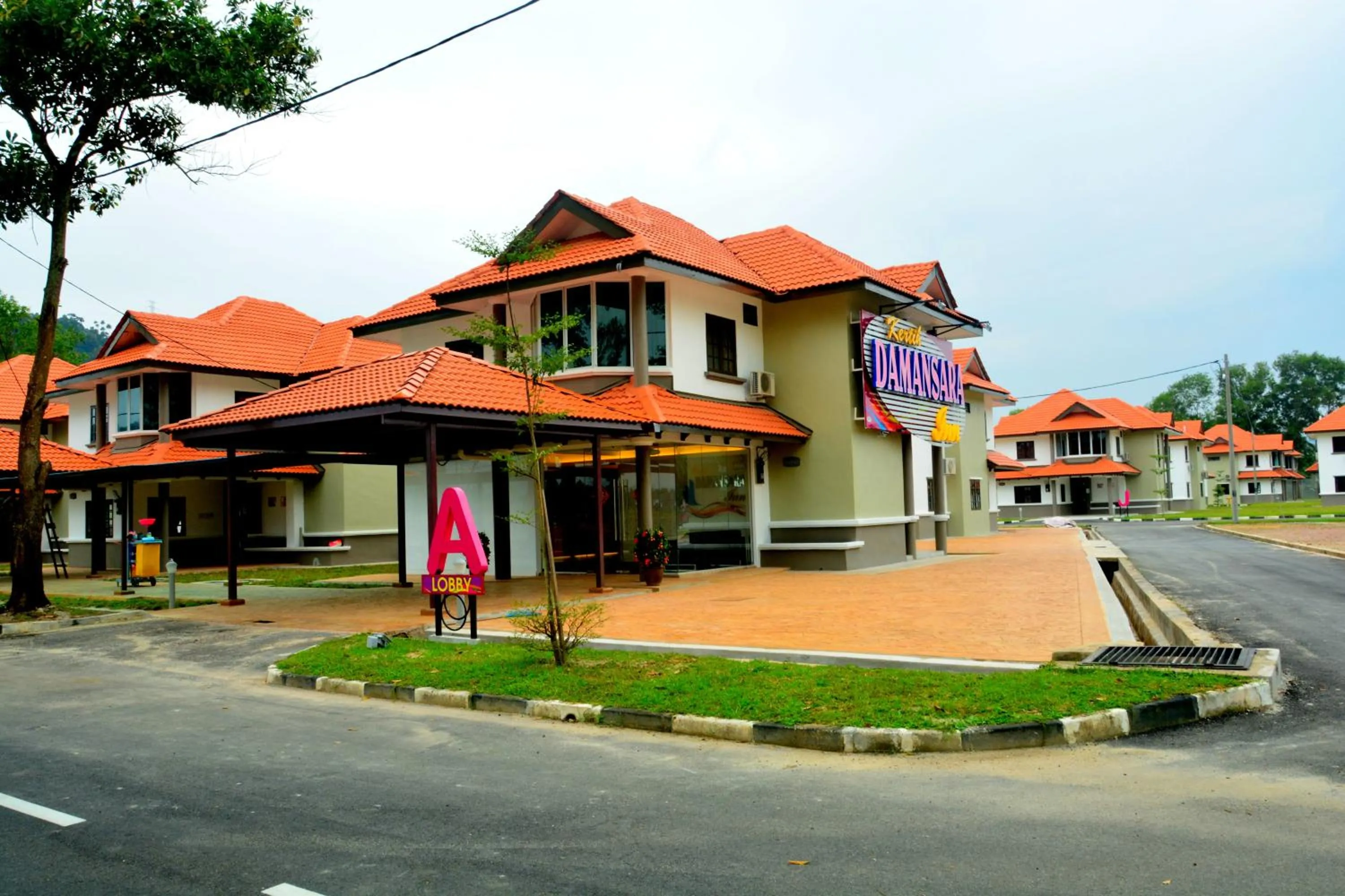 Facade/entrance in Kertih Damansara Inn