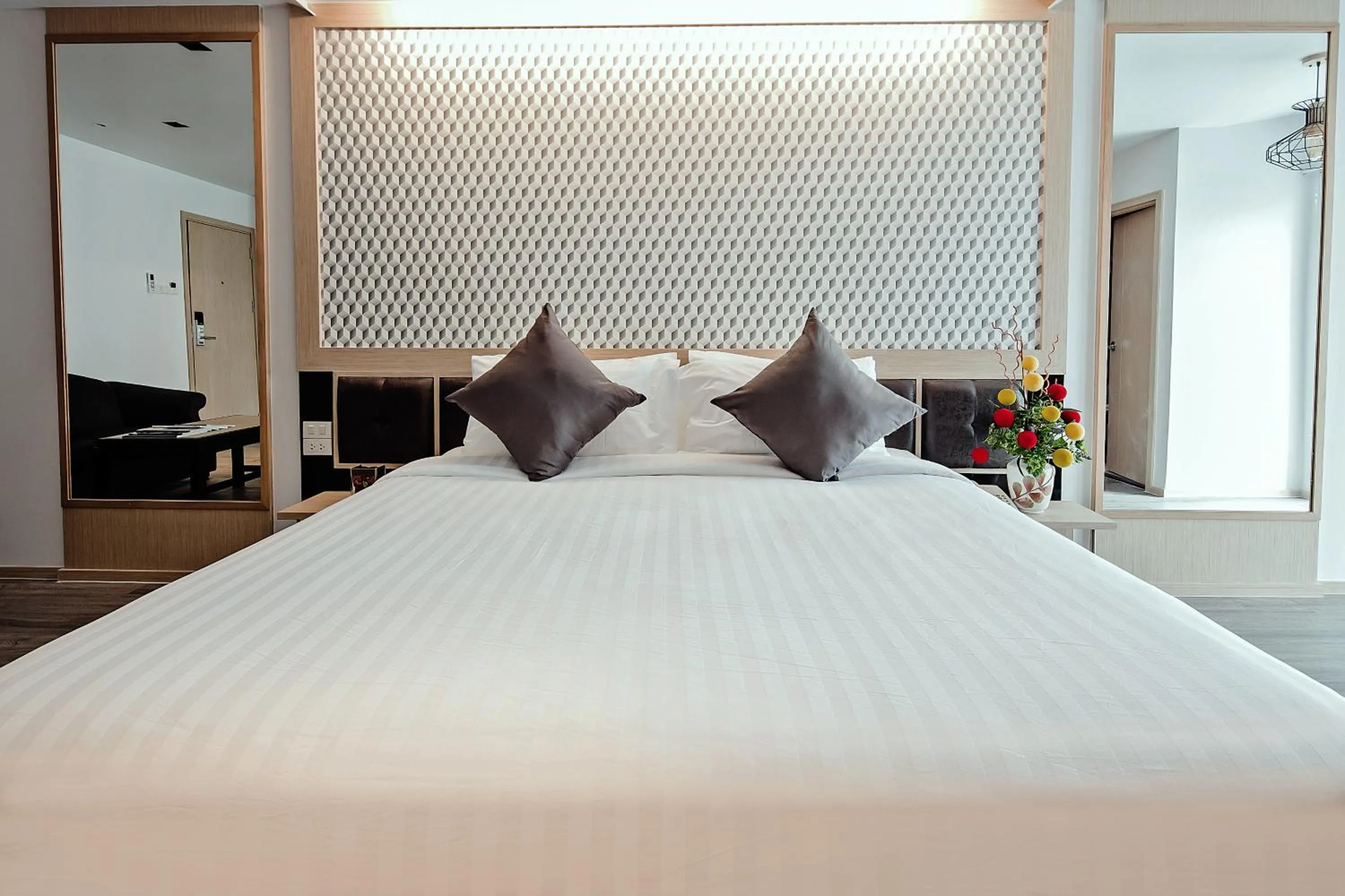 Bedroom, Bed in Three Sukhumvit Hotel - SHA Plus Certified