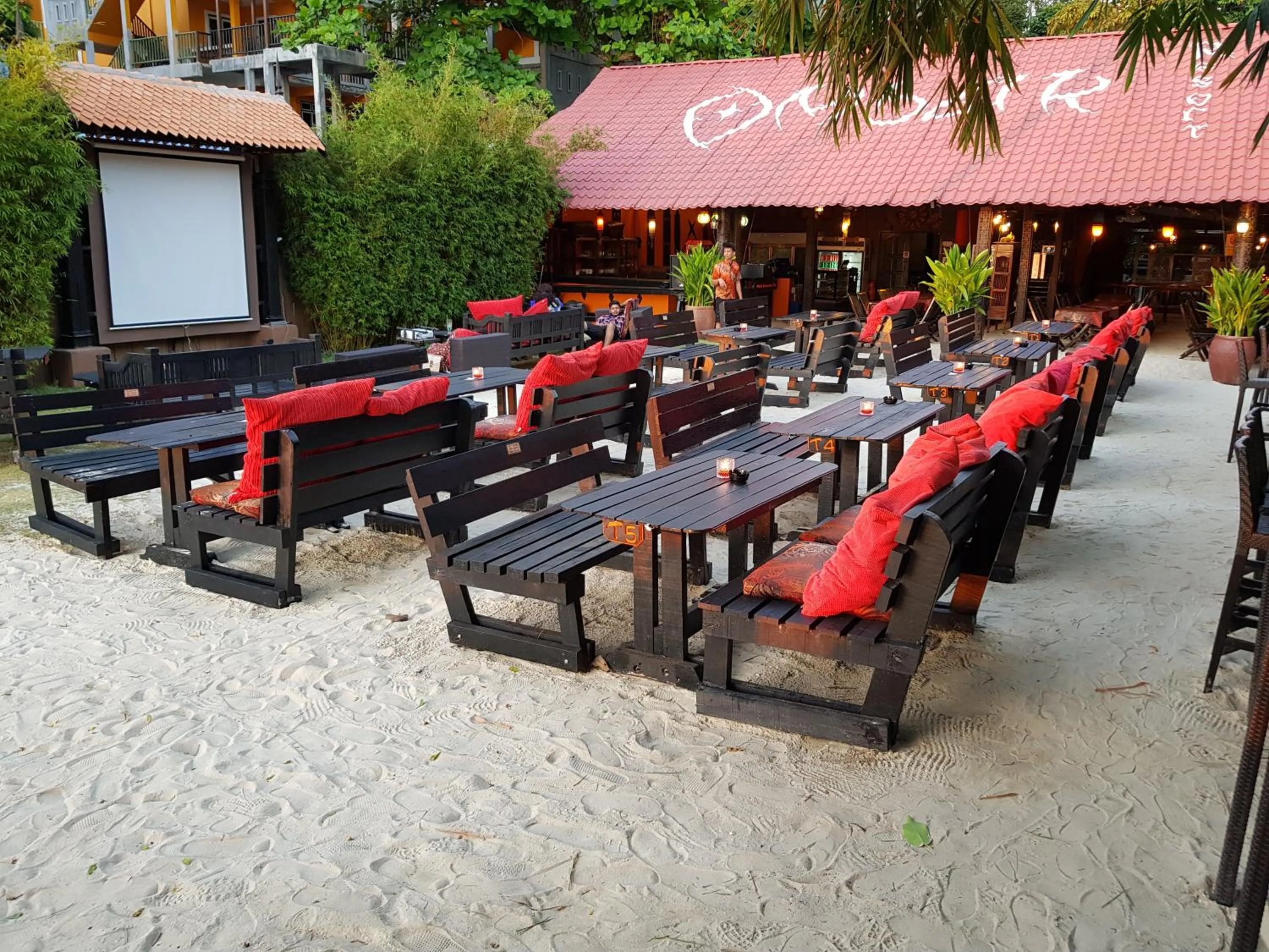 Restaurant/places to eat in Ombak Dive Resort Perhentian Island