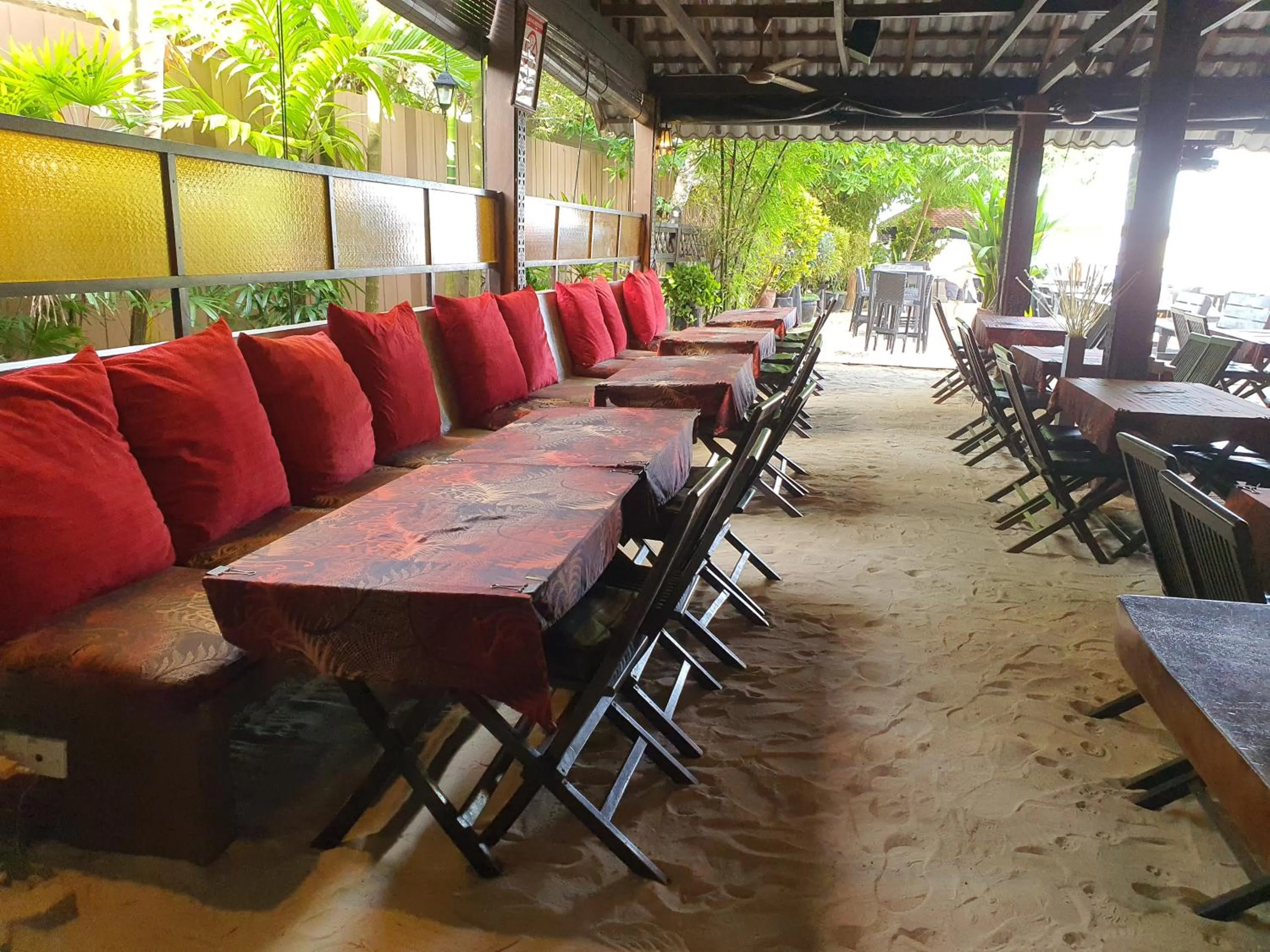 Restaurant/places to eat in Ombak Dive Resort Perhentian Island