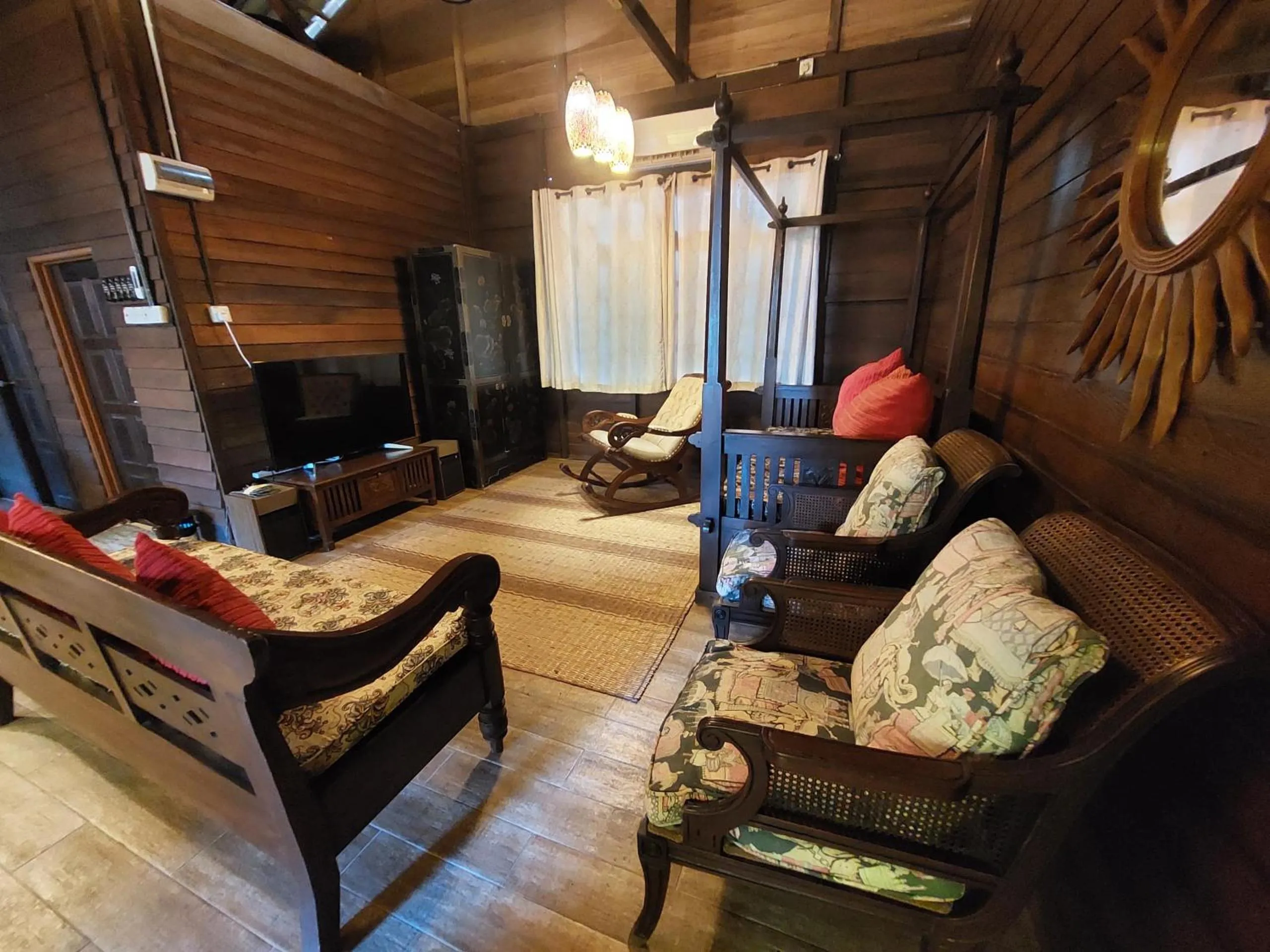 TV and multimedia in Ombak Dive Resort Perhentian Island