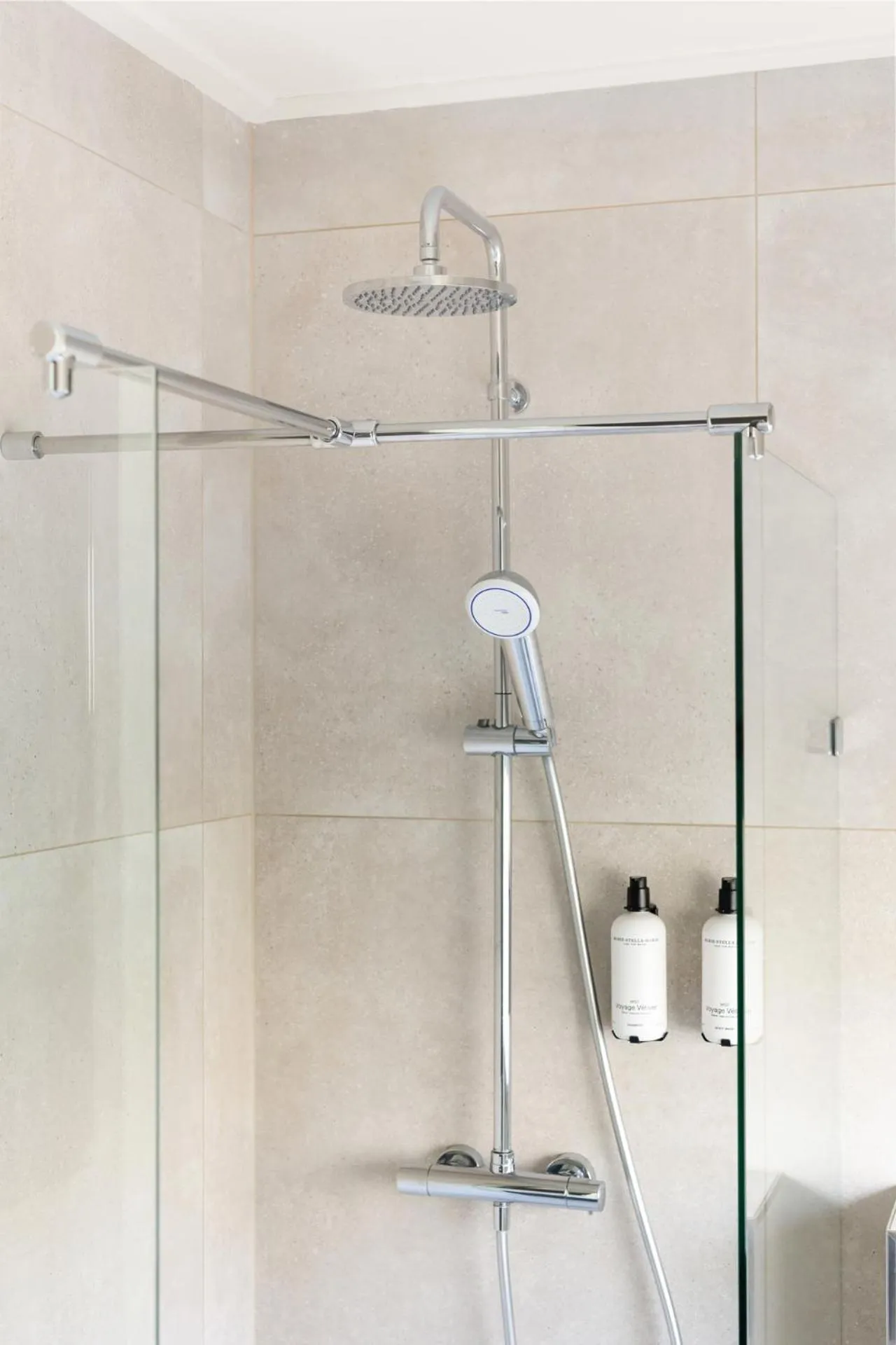 Shower in Strandhotel Zoutelande