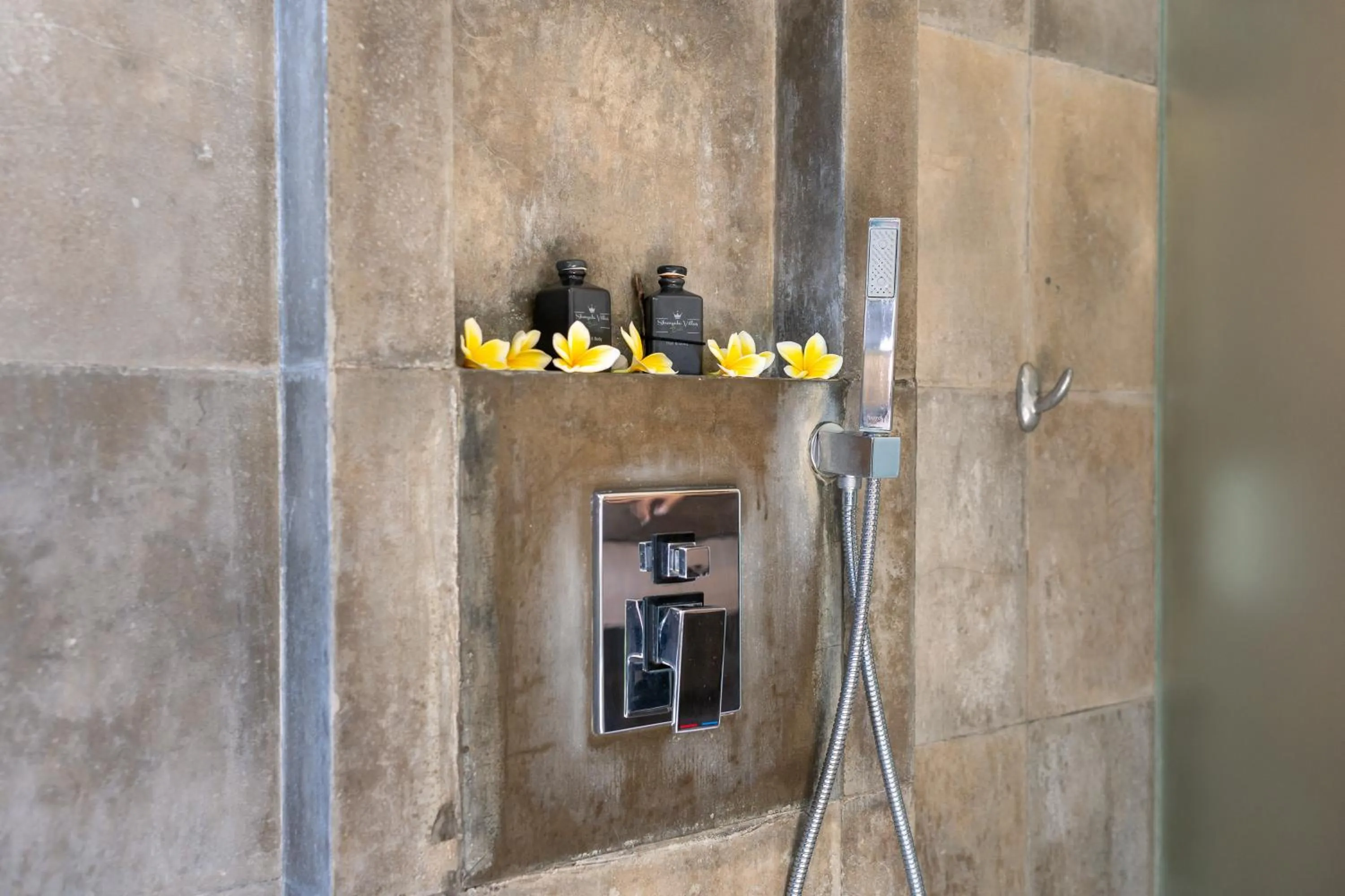 Shower in Shunyata Villas Bali