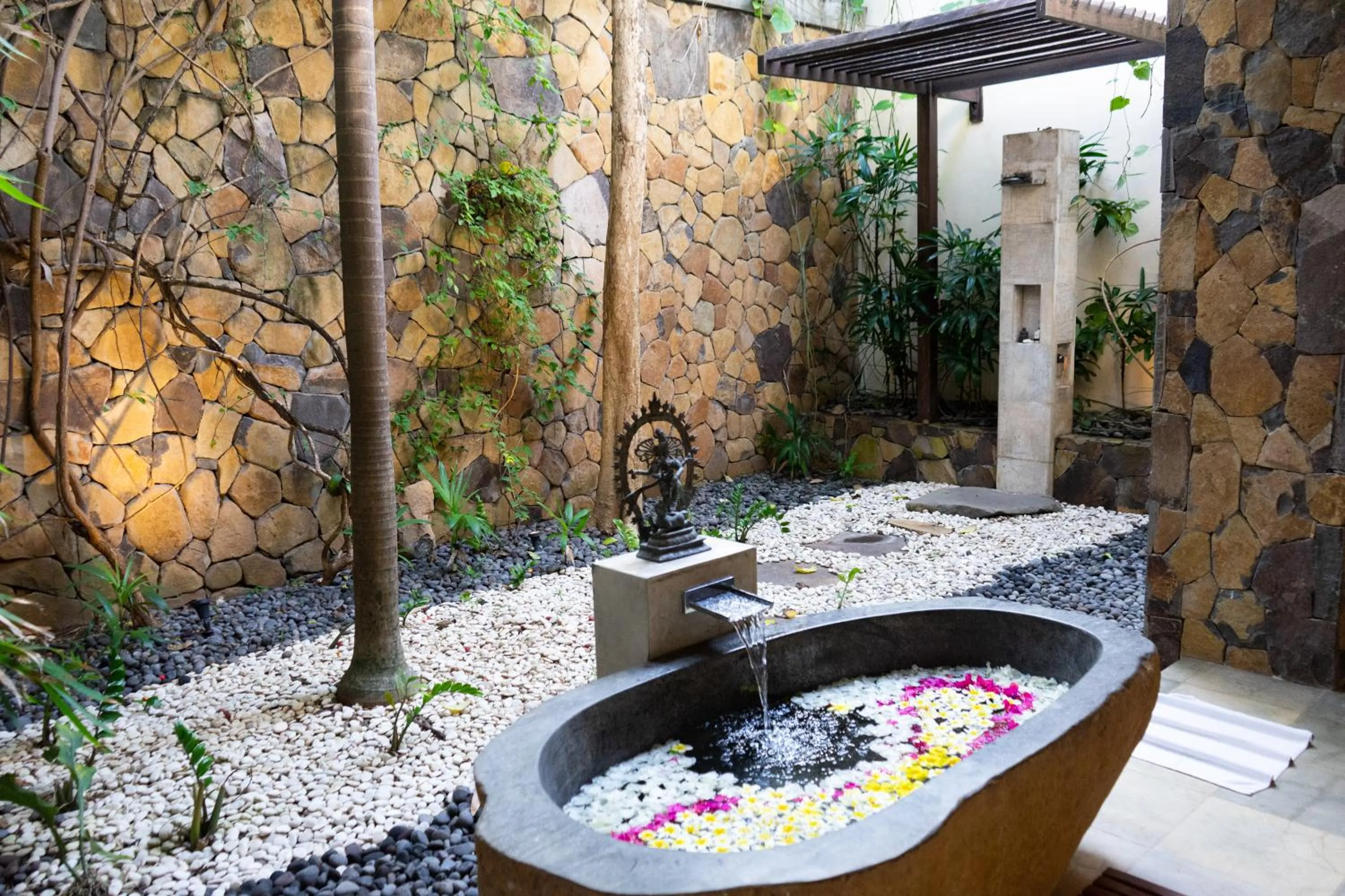 Shower in Shunyata Villas Bali