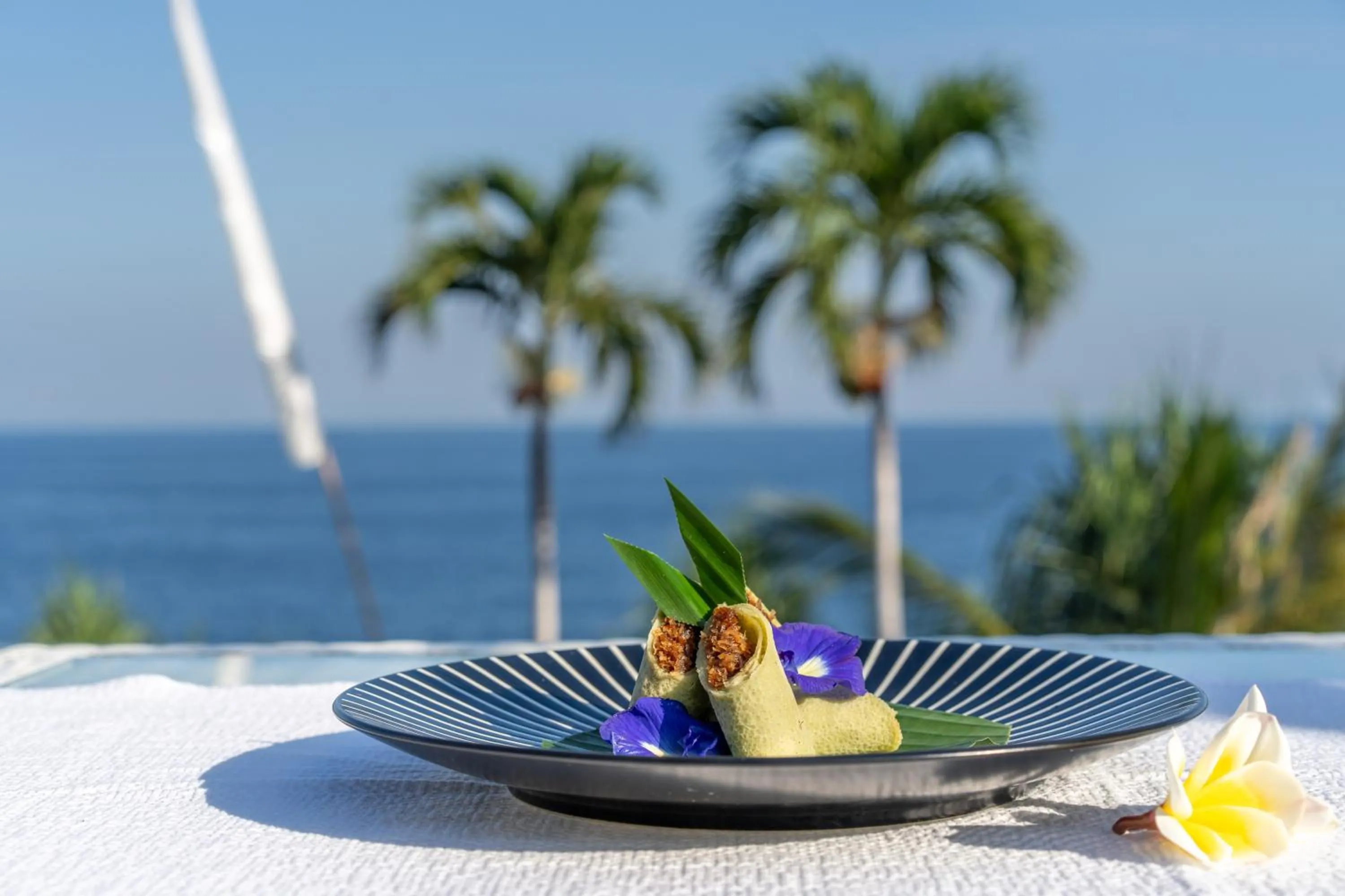 Restaurant/places to eat in Shunyata Villas Bali