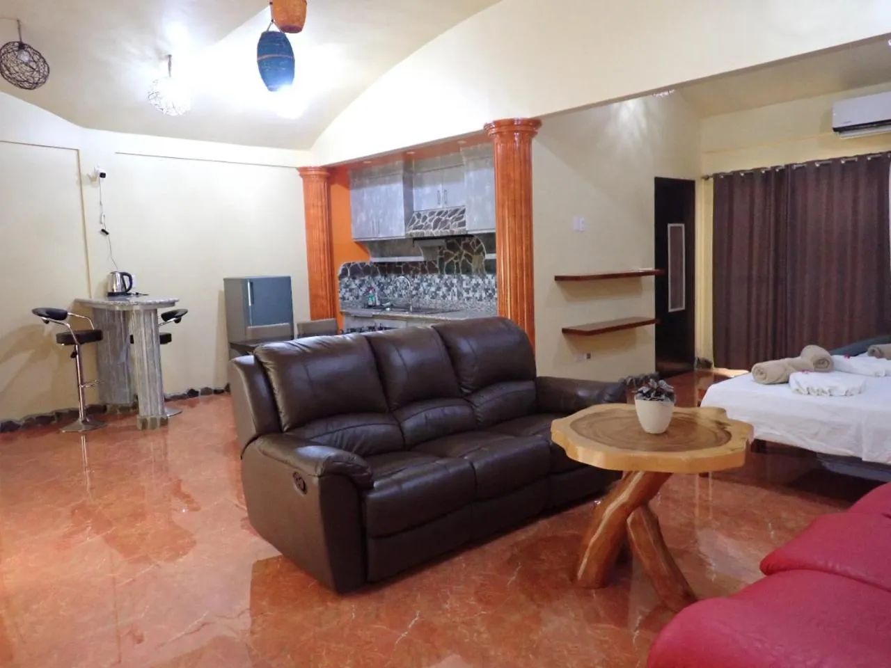 Kitchen or kitchenette in White Chocolate Hills Resort