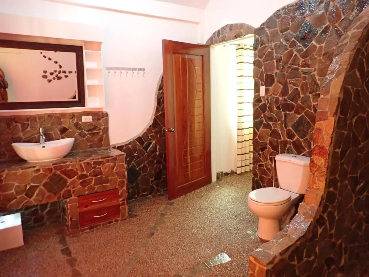 Toilet in White Chocolate Hills Resort