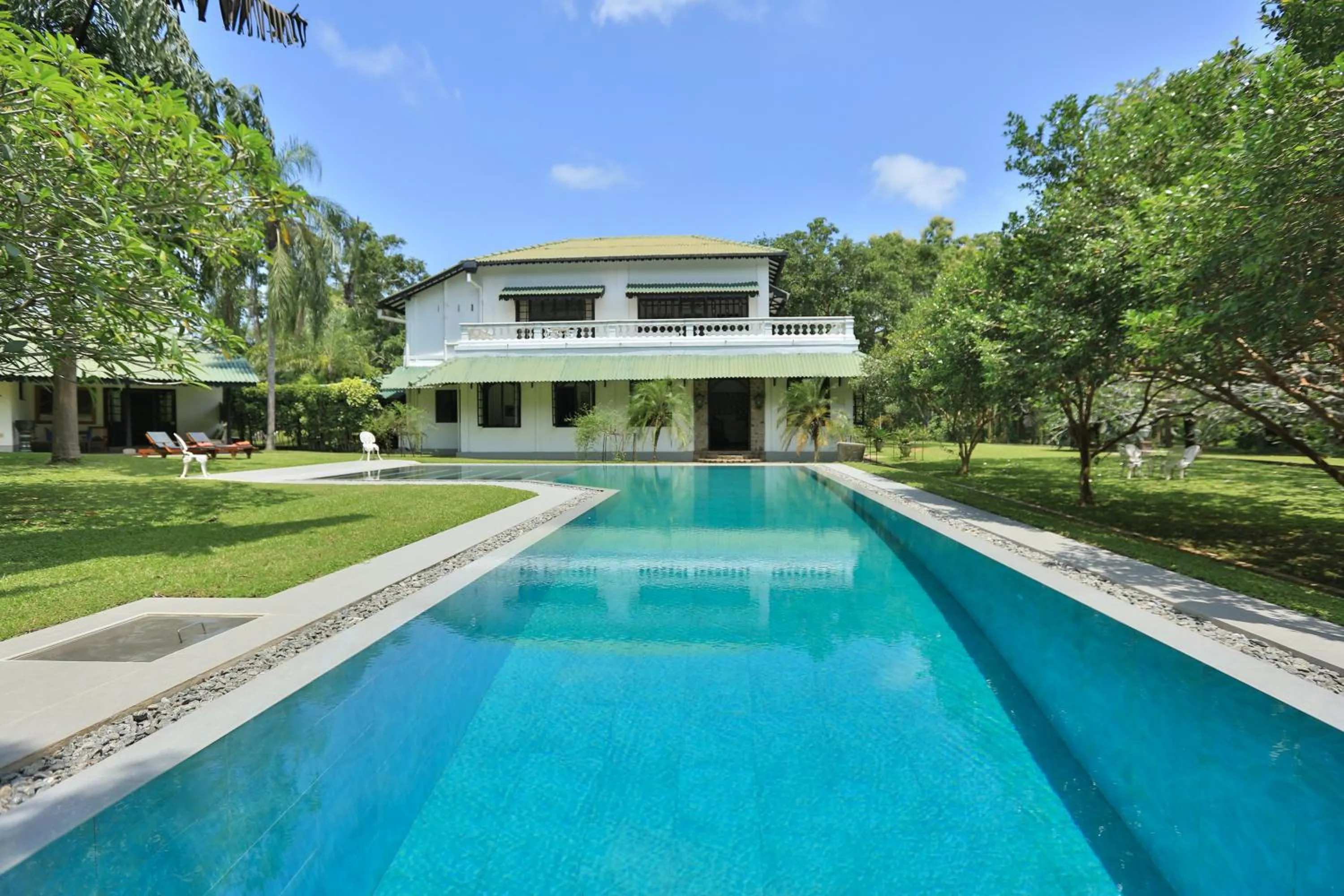 Property building in Horathapola Estate