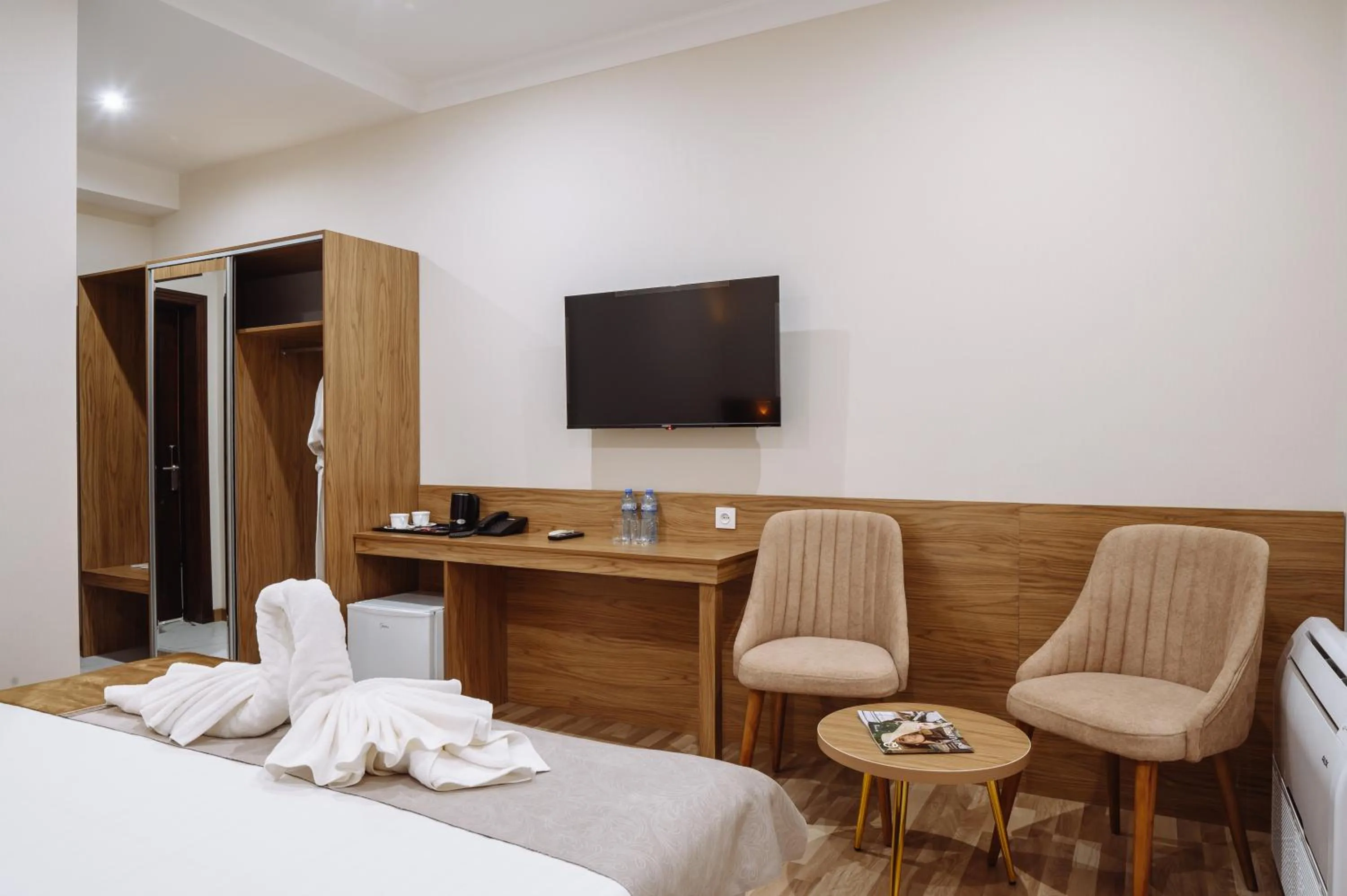 TV and multimedia, Bed in Sofiya Tashkent Hotel