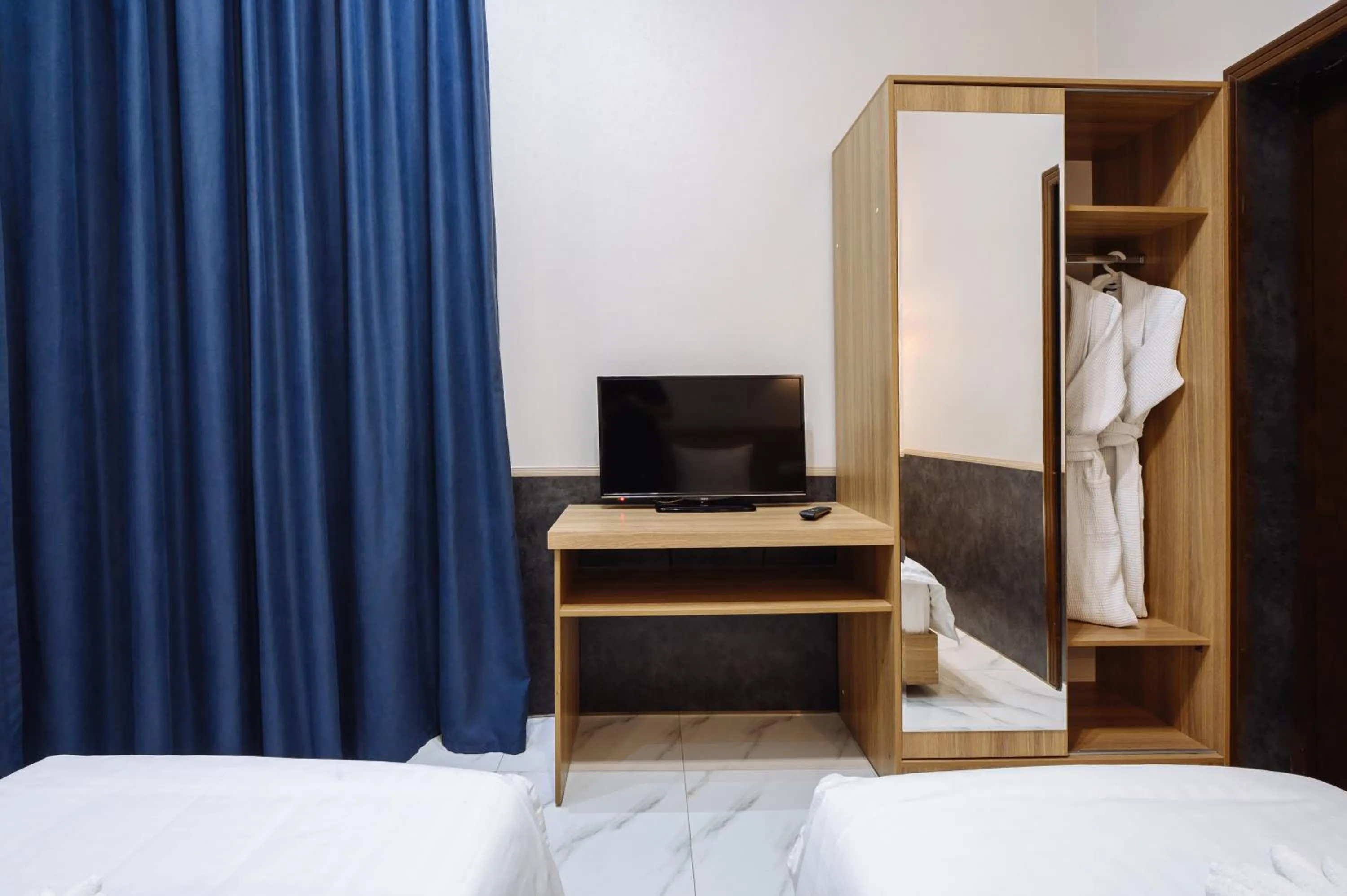 TV and multimedia, Bed in Sofiya Tashkent Hotel