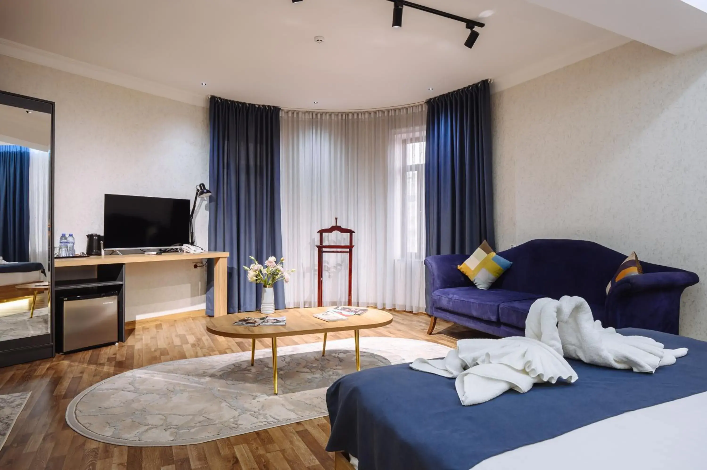 King Suite - single occupancy in Sofiya Tashkent Hotel King Suite - single occupancy in Sofiya Tashkent Hotel