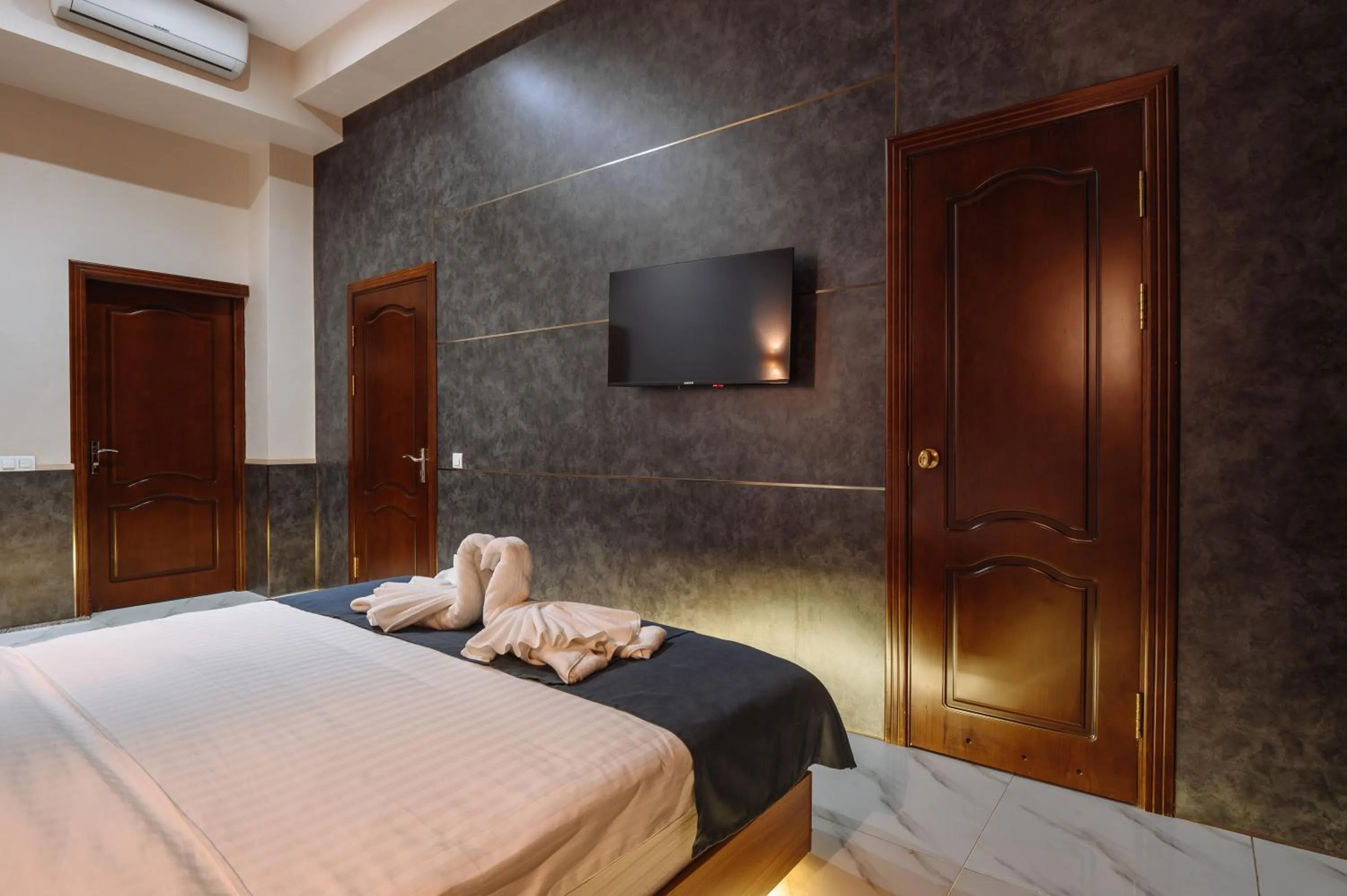 TV and multimedia, Bed in Sofiya Tashkent Hotel