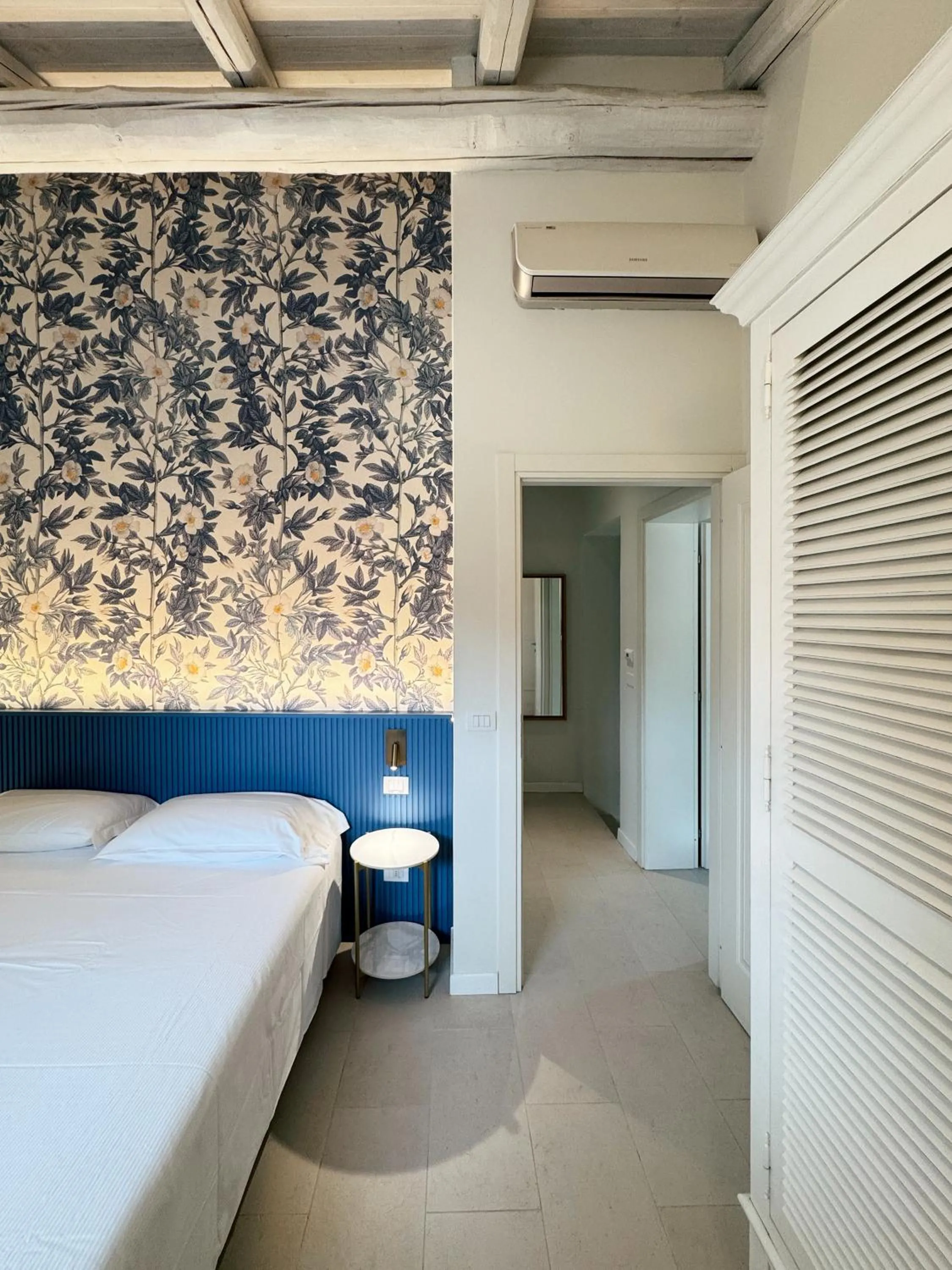 Bed in Carducci Residence - by Bologna Residences