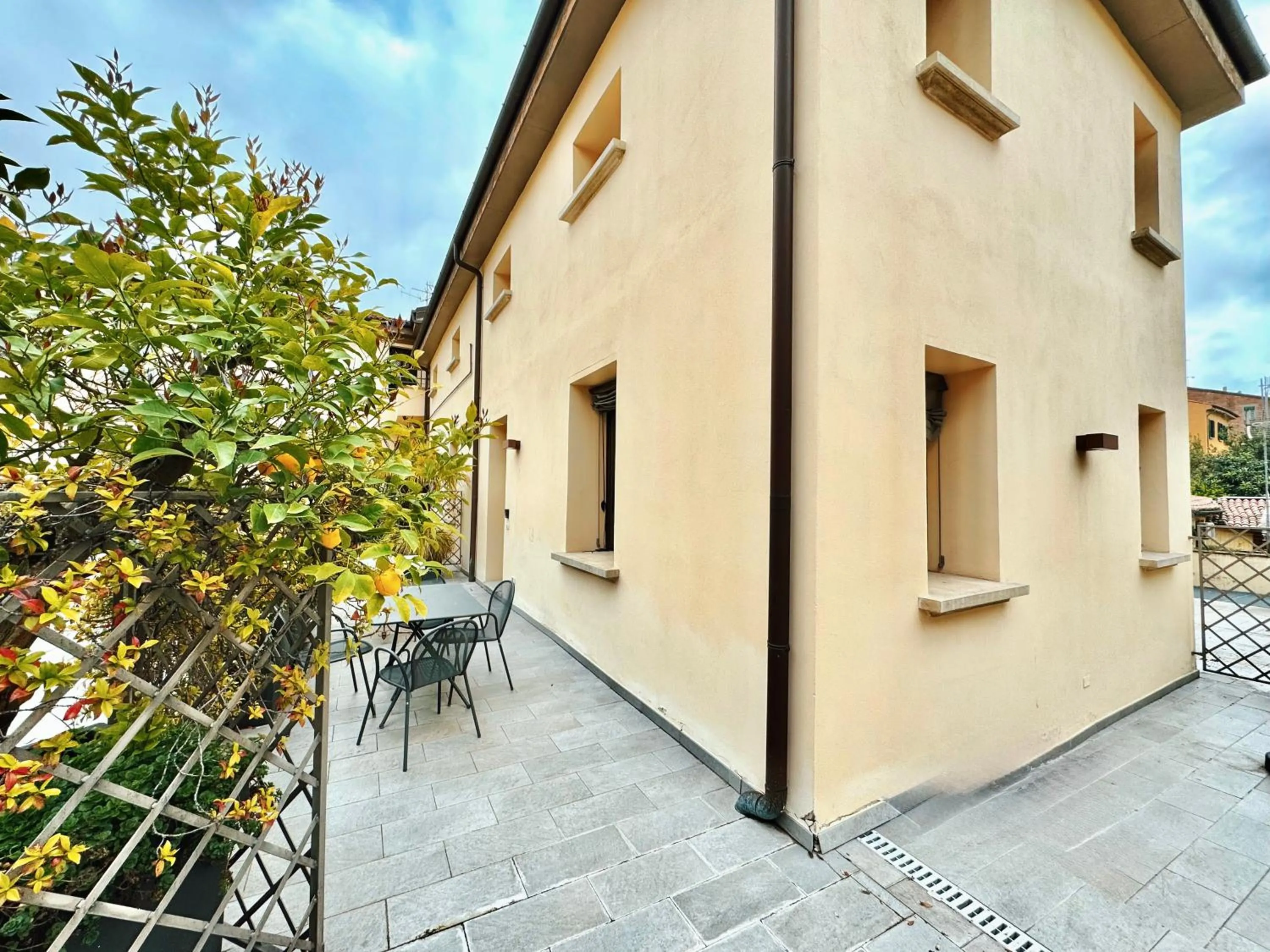 Balcony/Terrace in Carducci Residence - by Bologna Residences