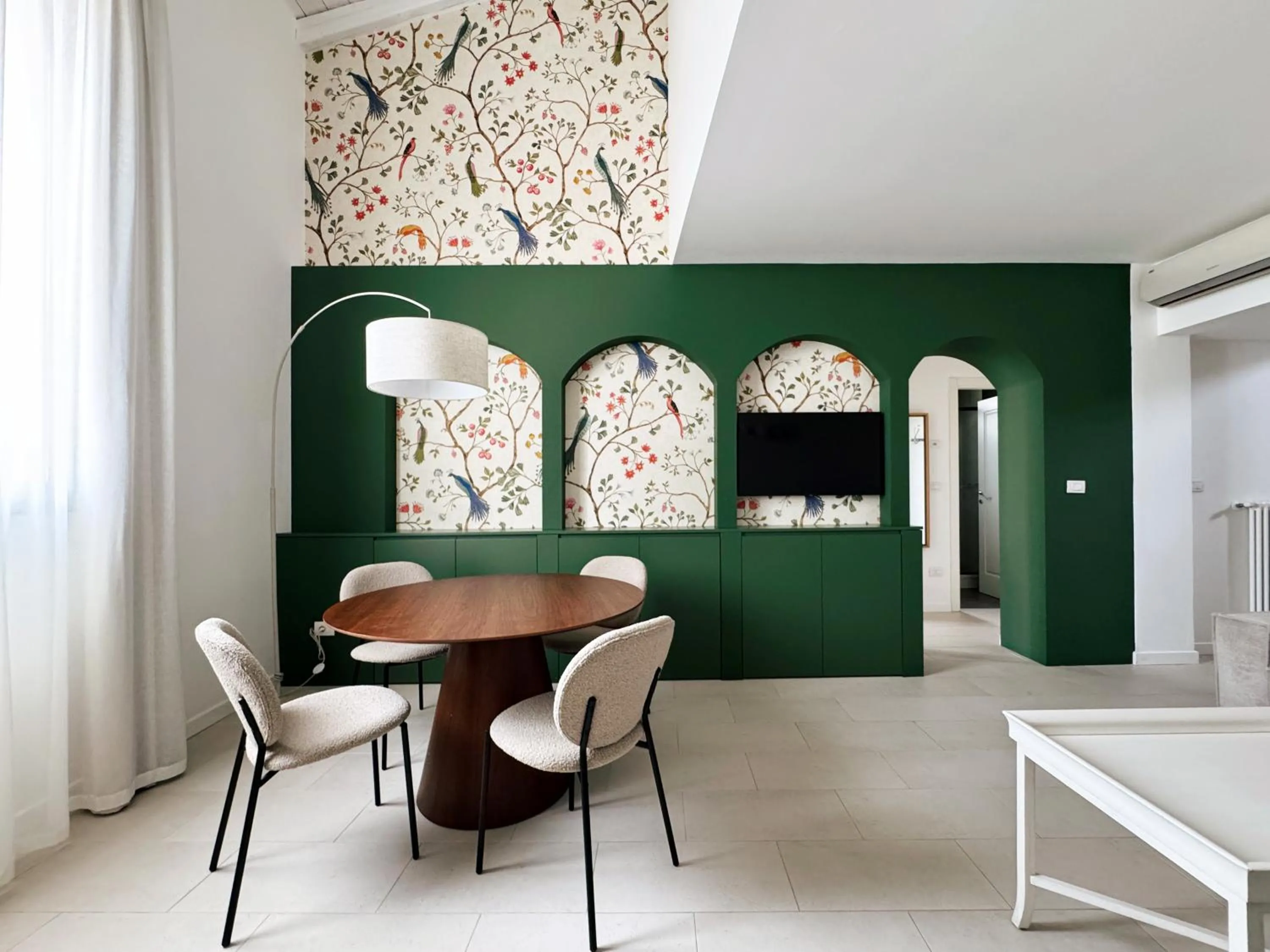 TV and multimedia in Carducci Residence - by Bologna Residences