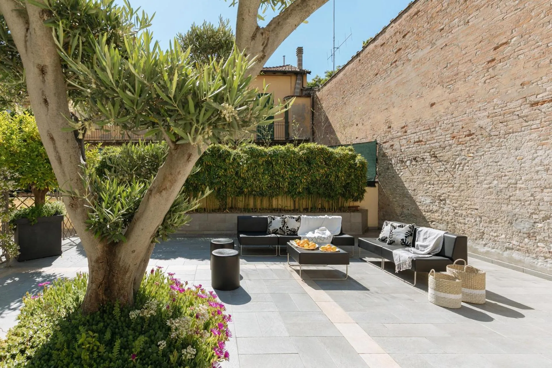 Balcony/Terrace in Carducci Residence - by Bologna Residences