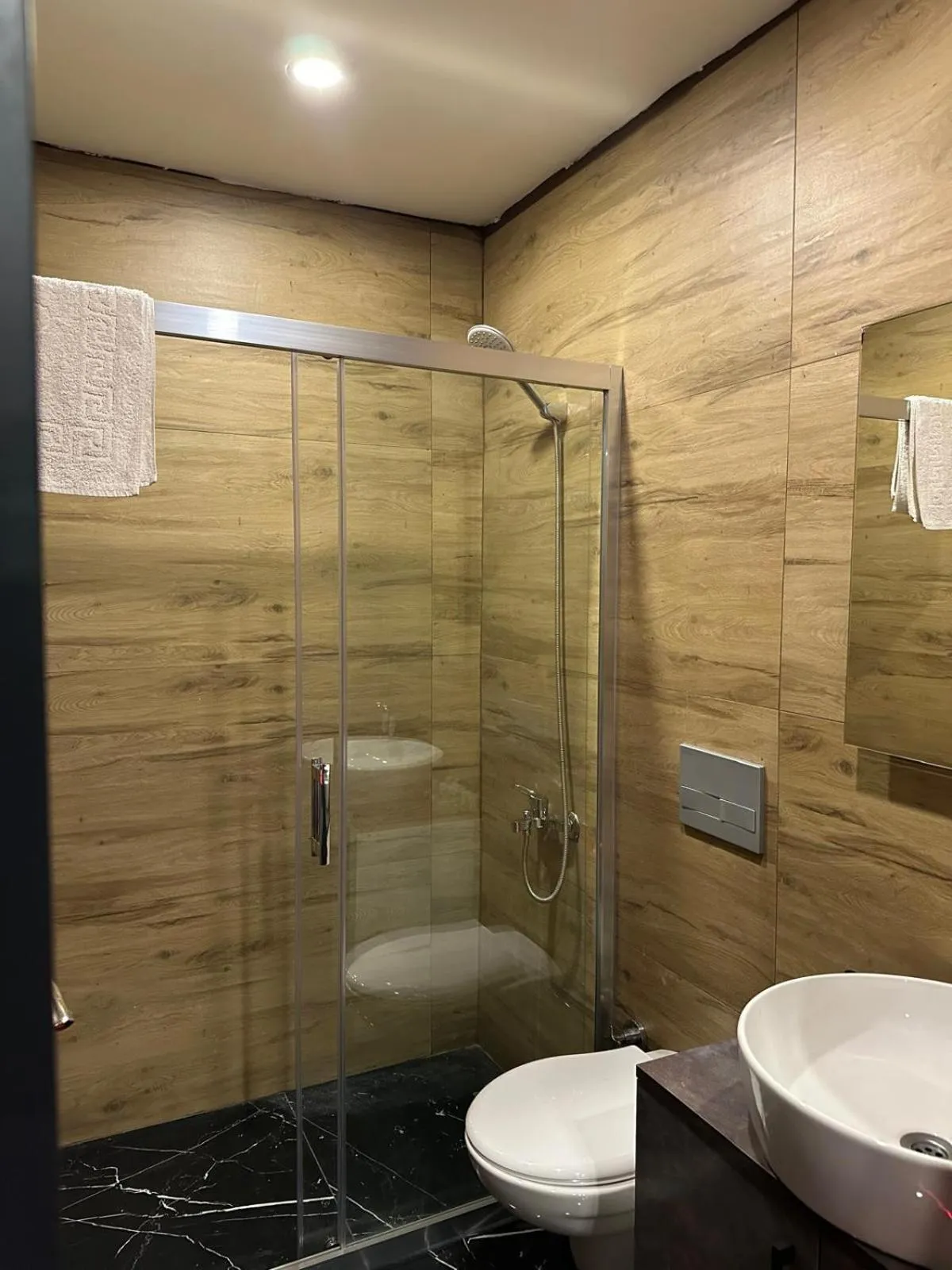 Shower in Mrt Suites Lara