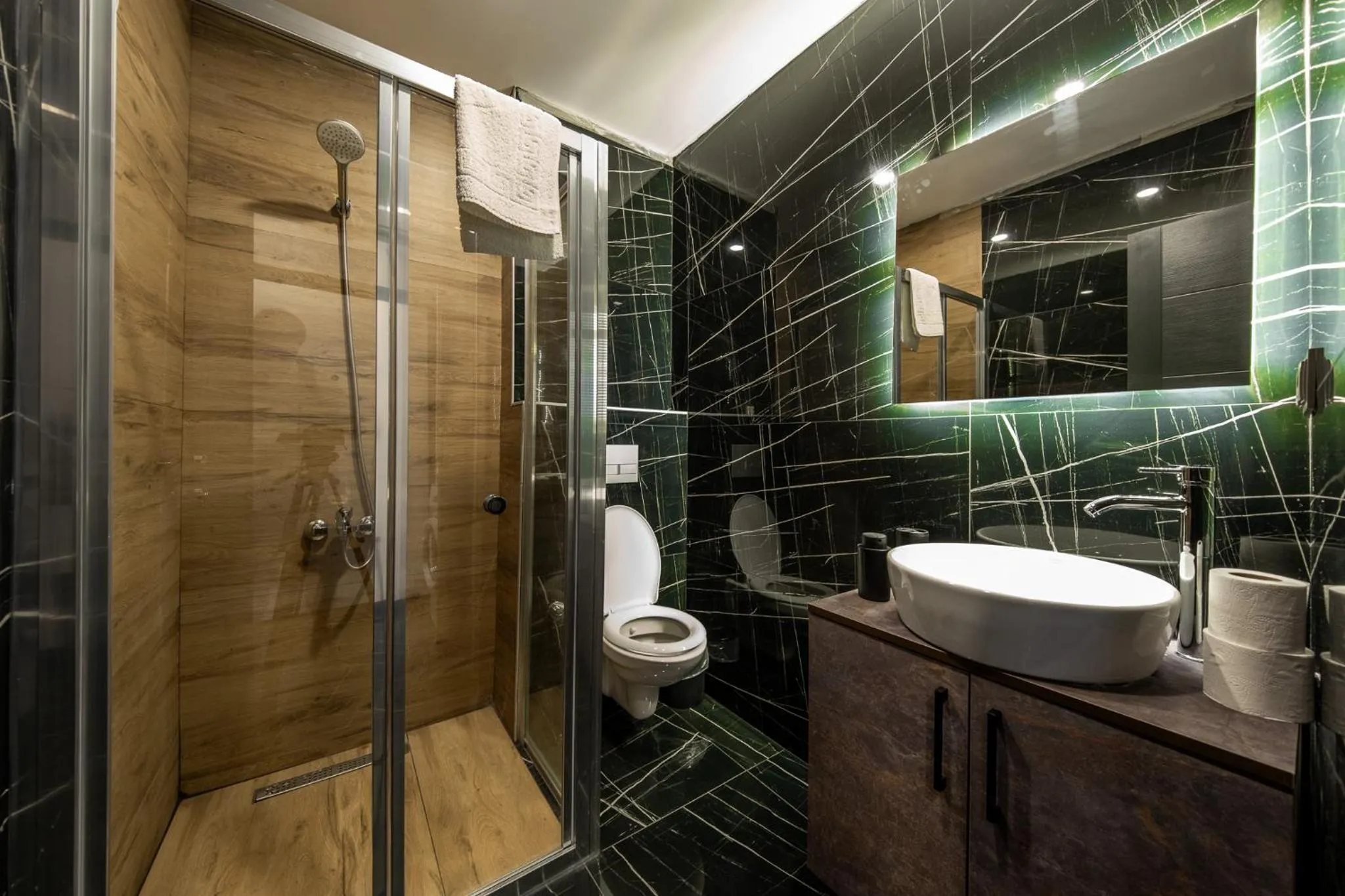 Shower in Mrt Suites Lara