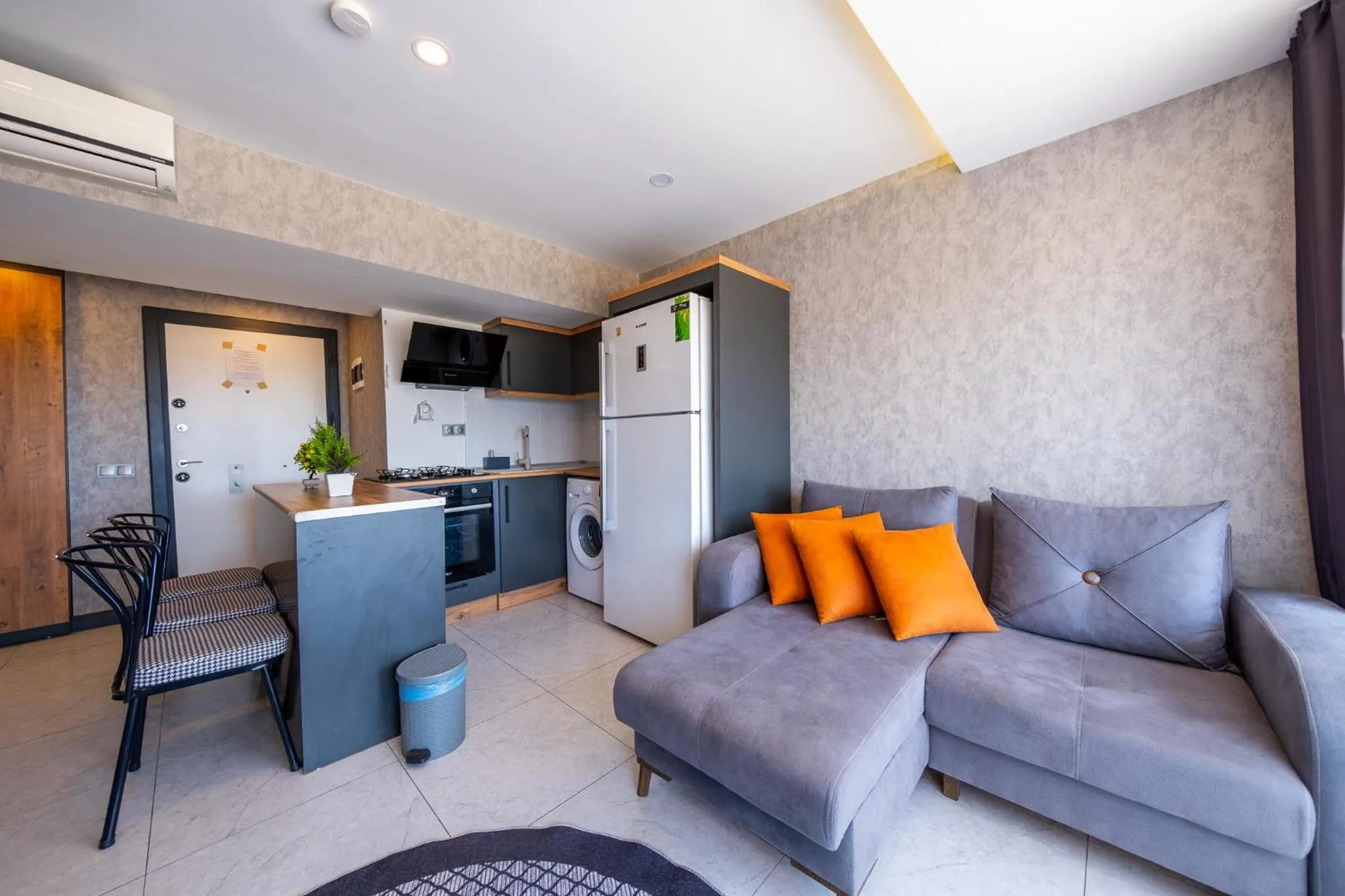 Living room in Mrt Suites Lara