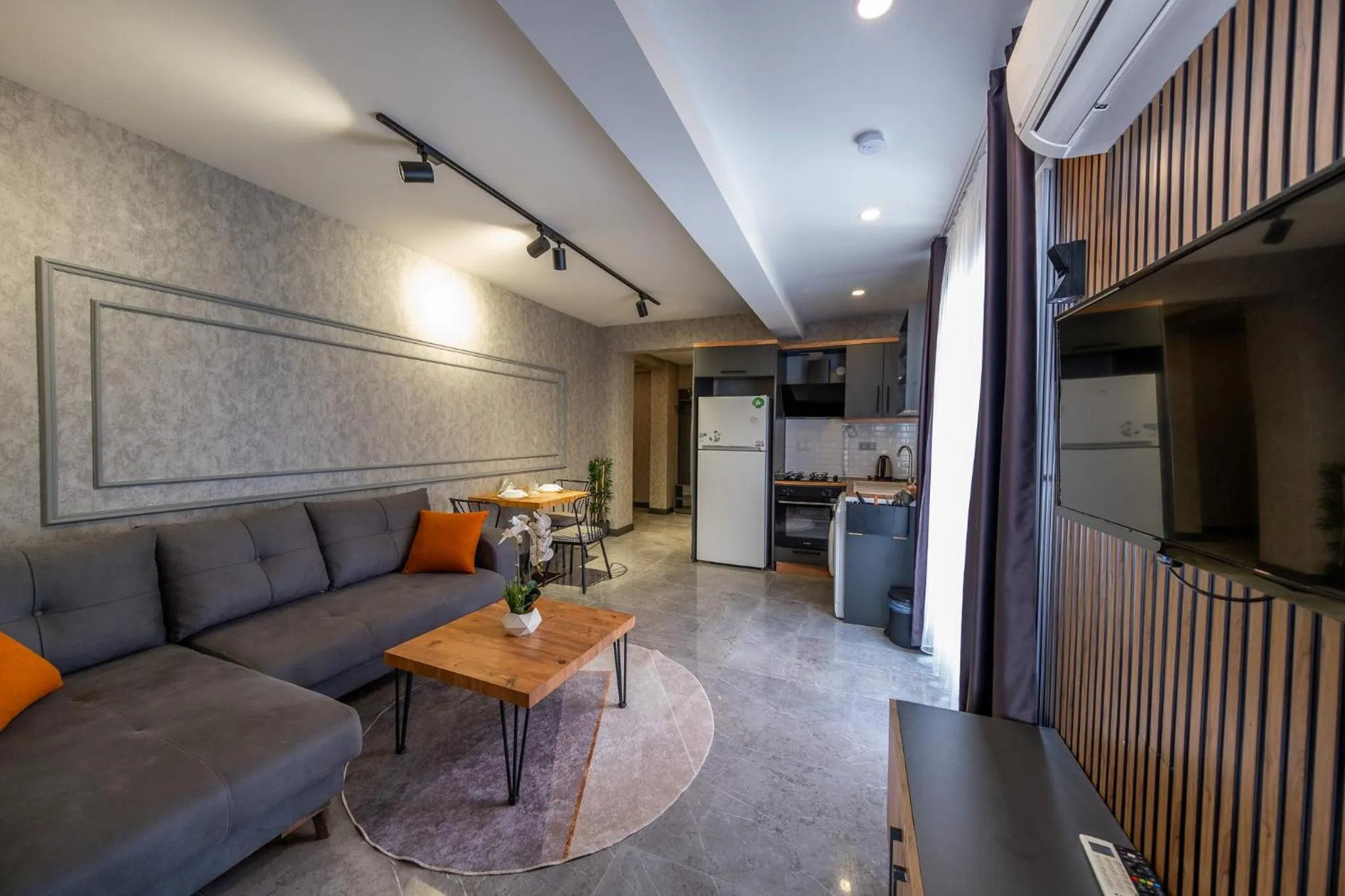 Living room in Mrt Suites Lara