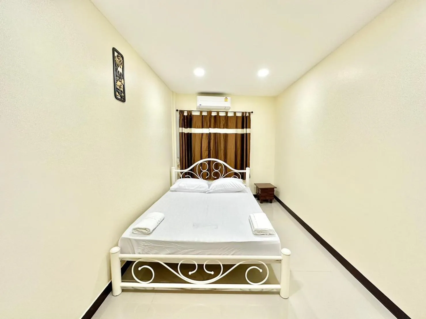 Shower, Bed in Baan at Khaosan Hostel