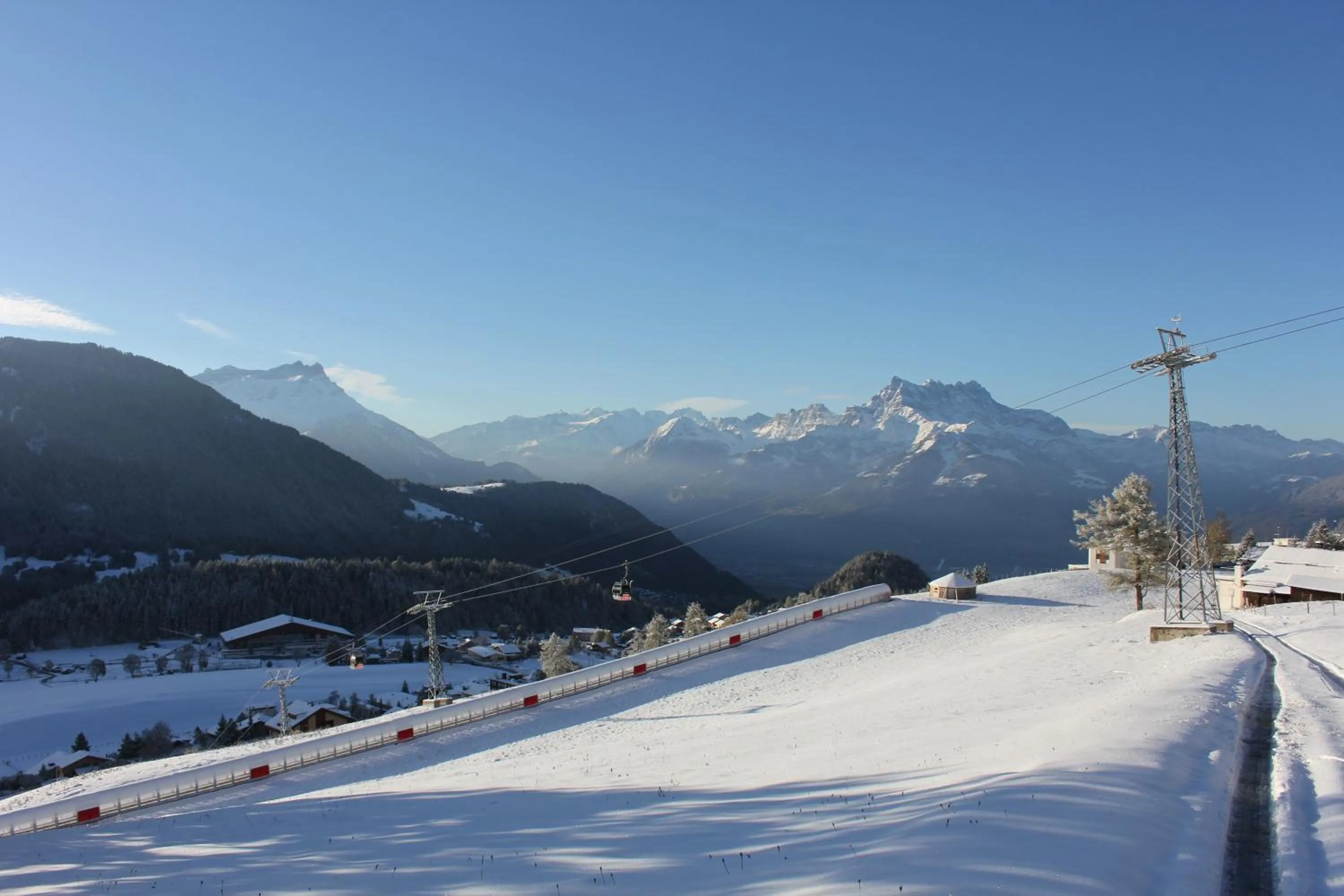 Day in Leysin Lodge
