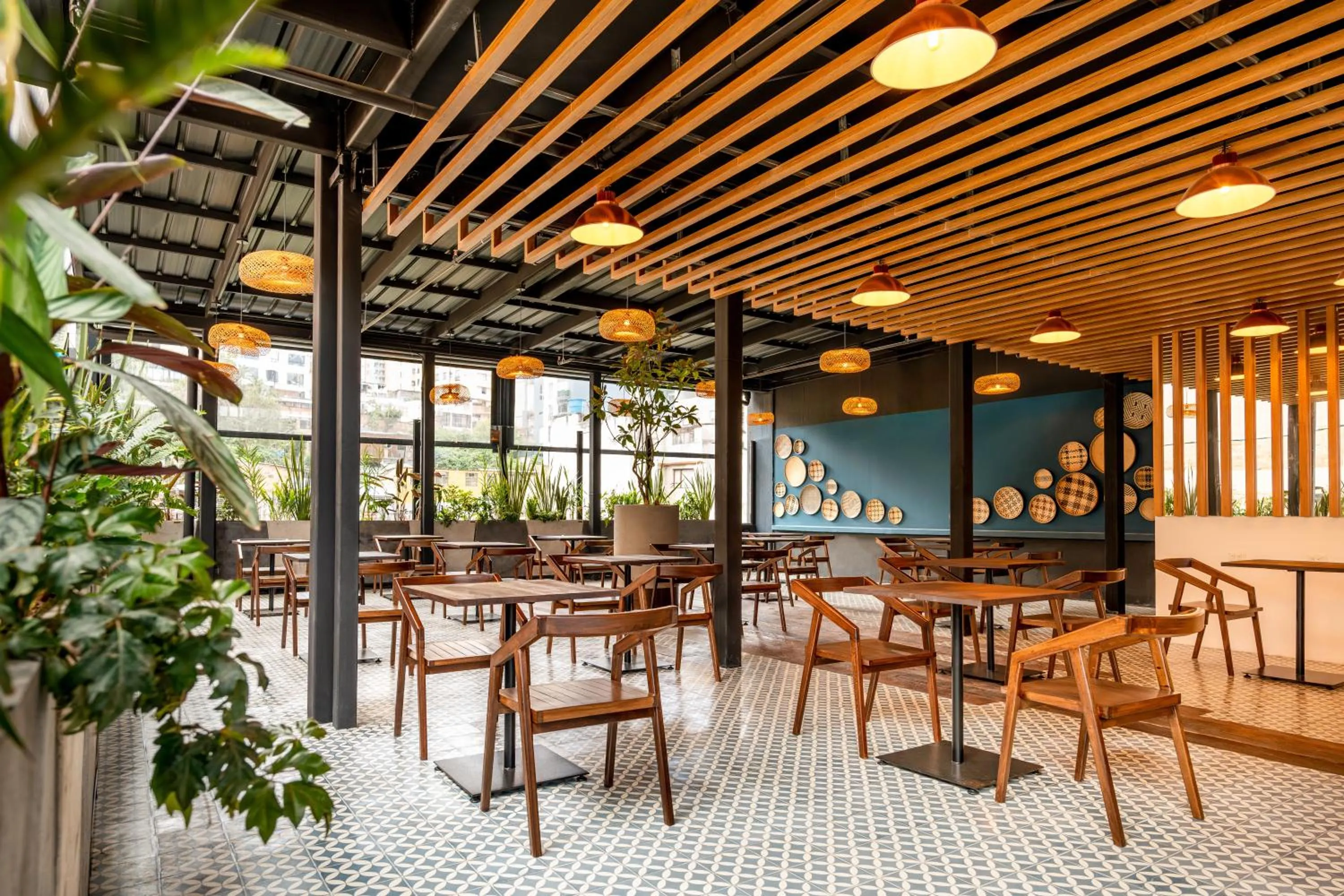 Restaurant/places to eat in Liv Zona G Hotel By Sarasti