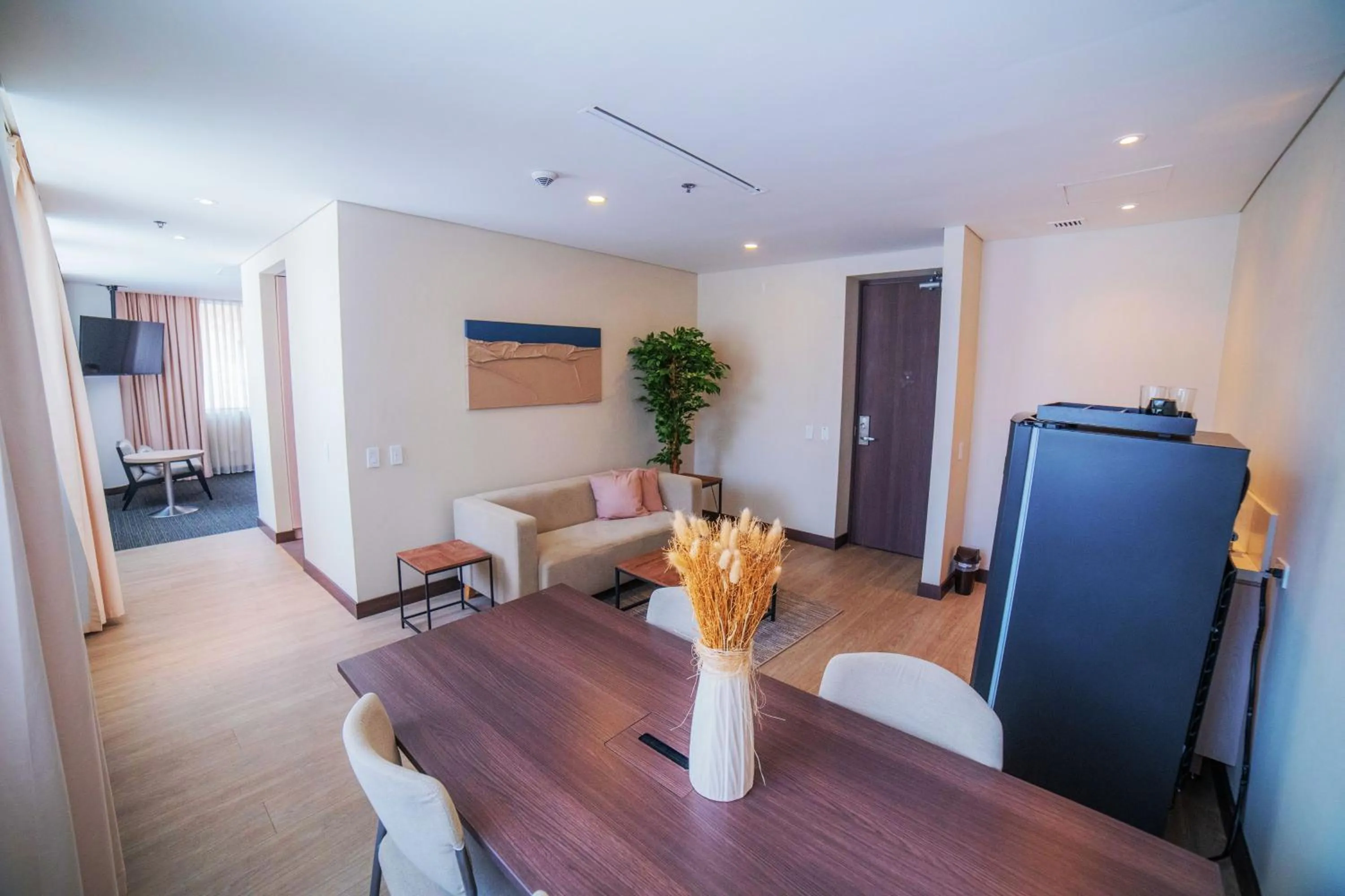 Property building in Liv Zona G Hotel By Sarasti