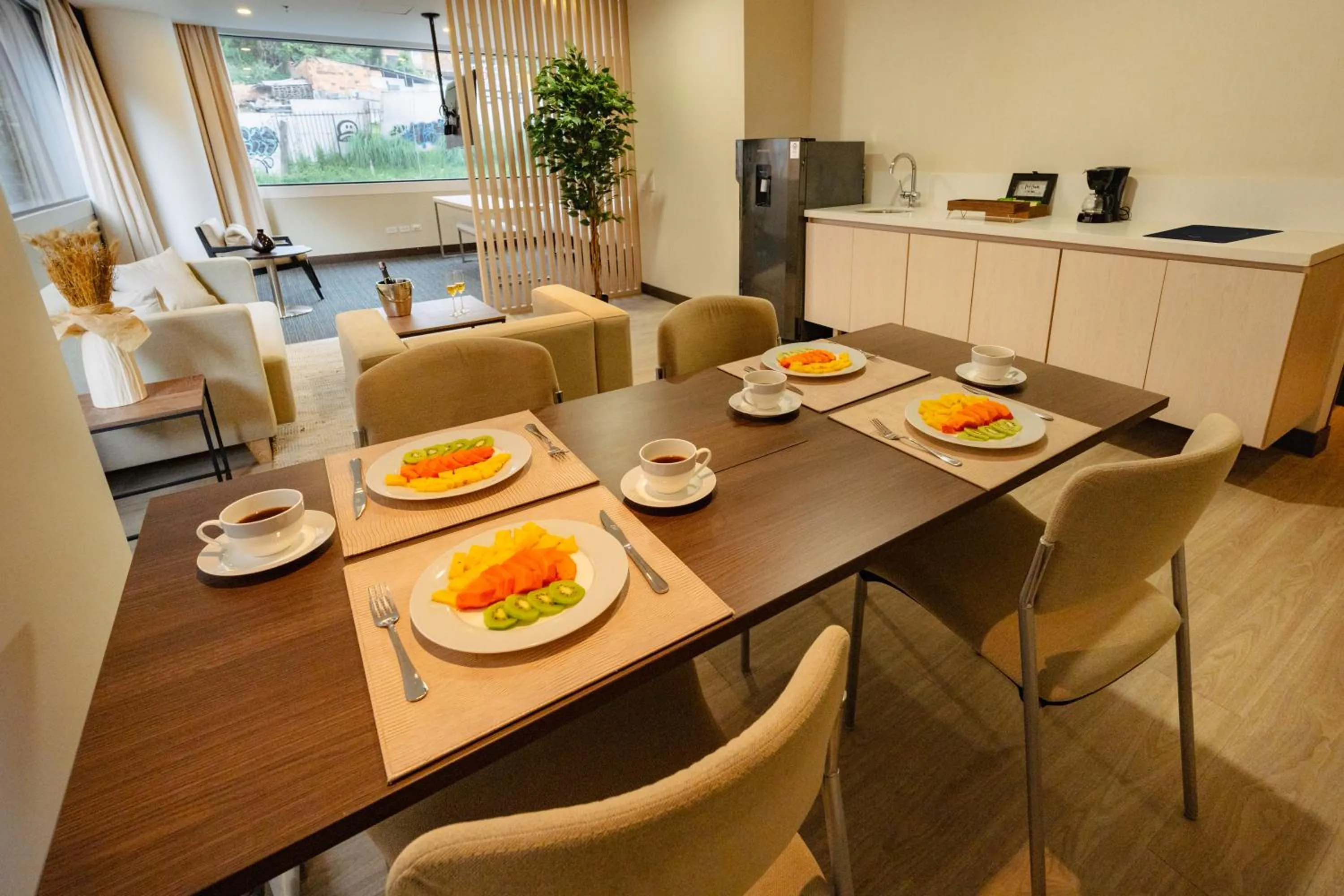 Living room in Liv Zona G Hotel By Sarasti