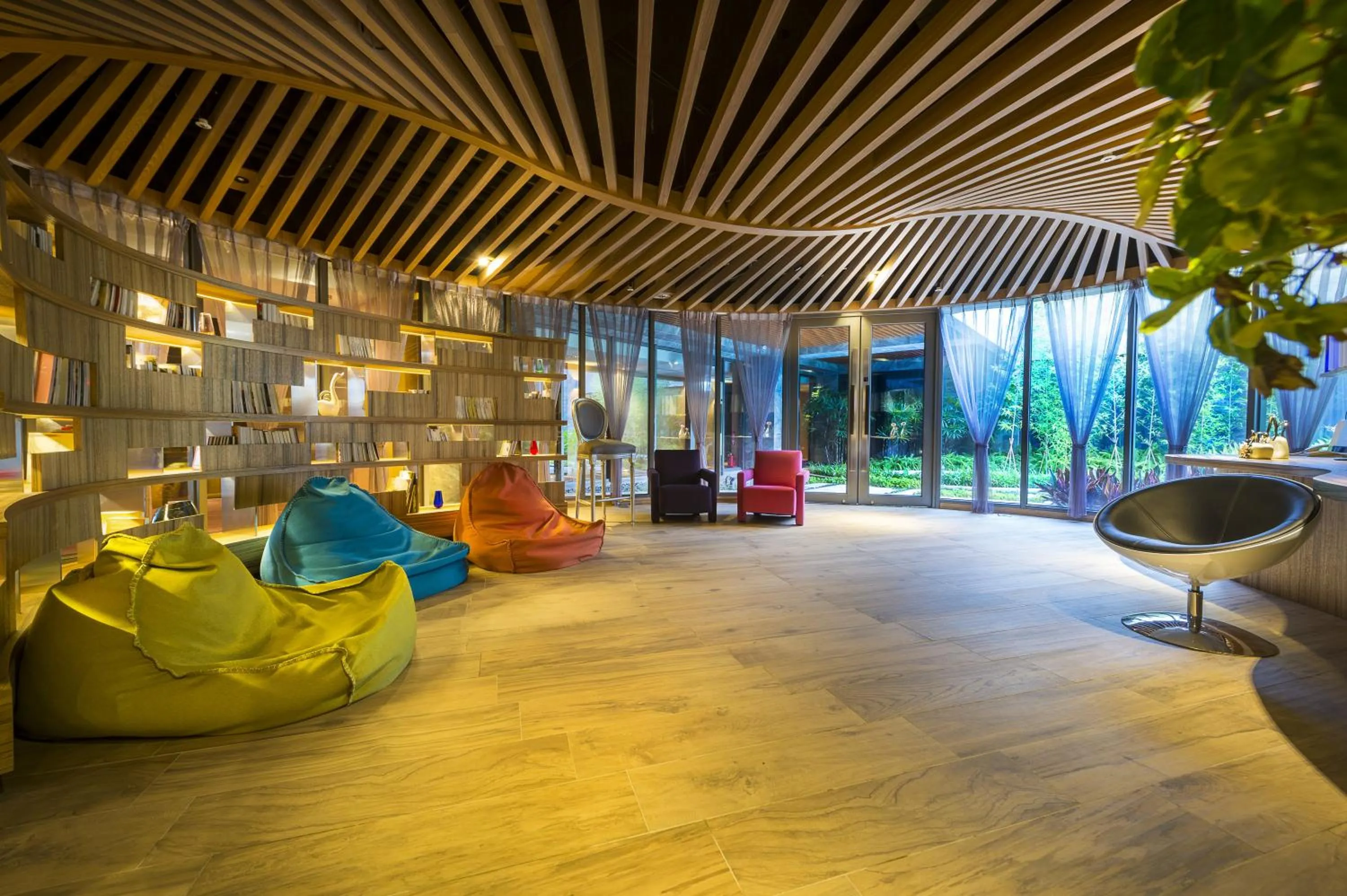 Library in In Sky Hotel