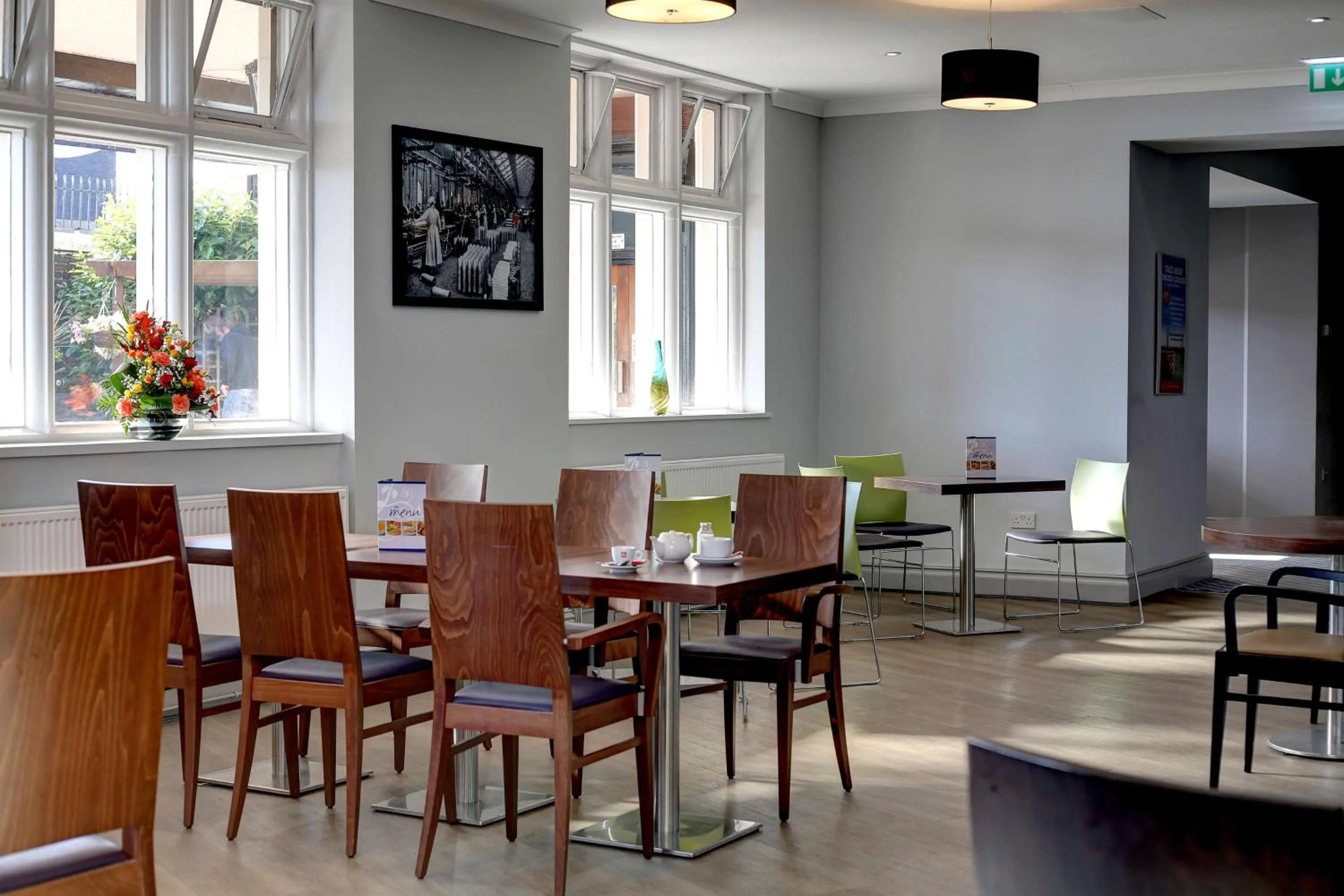 Restaurant/places to eat in Crewe Arms Hotel