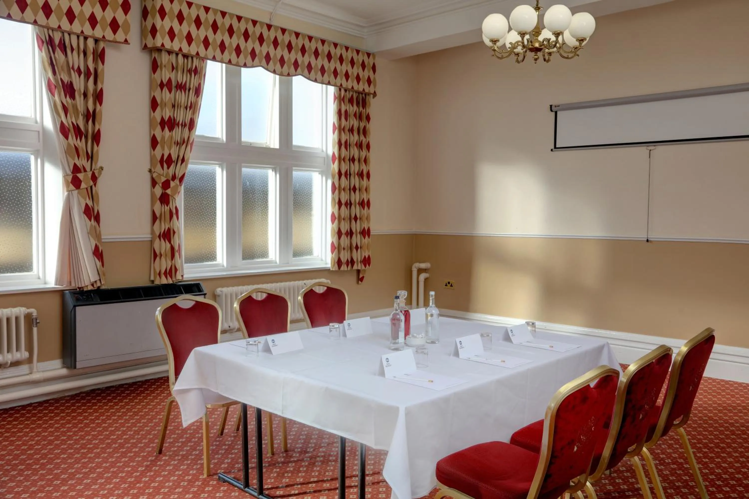 Meeting/conference room in Crewe Arms Hotel