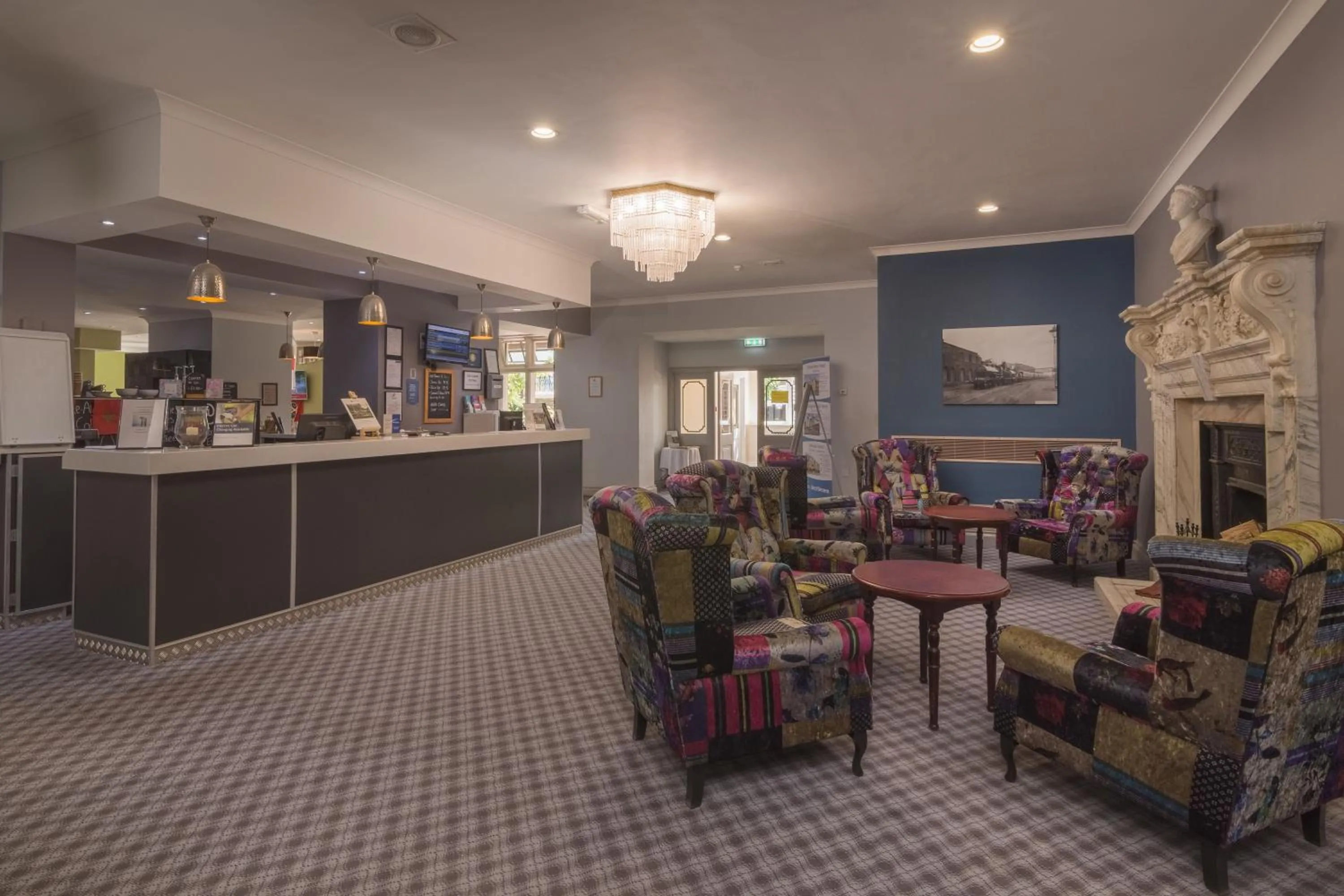 Lounge or bar in Crewe Arms Hotel