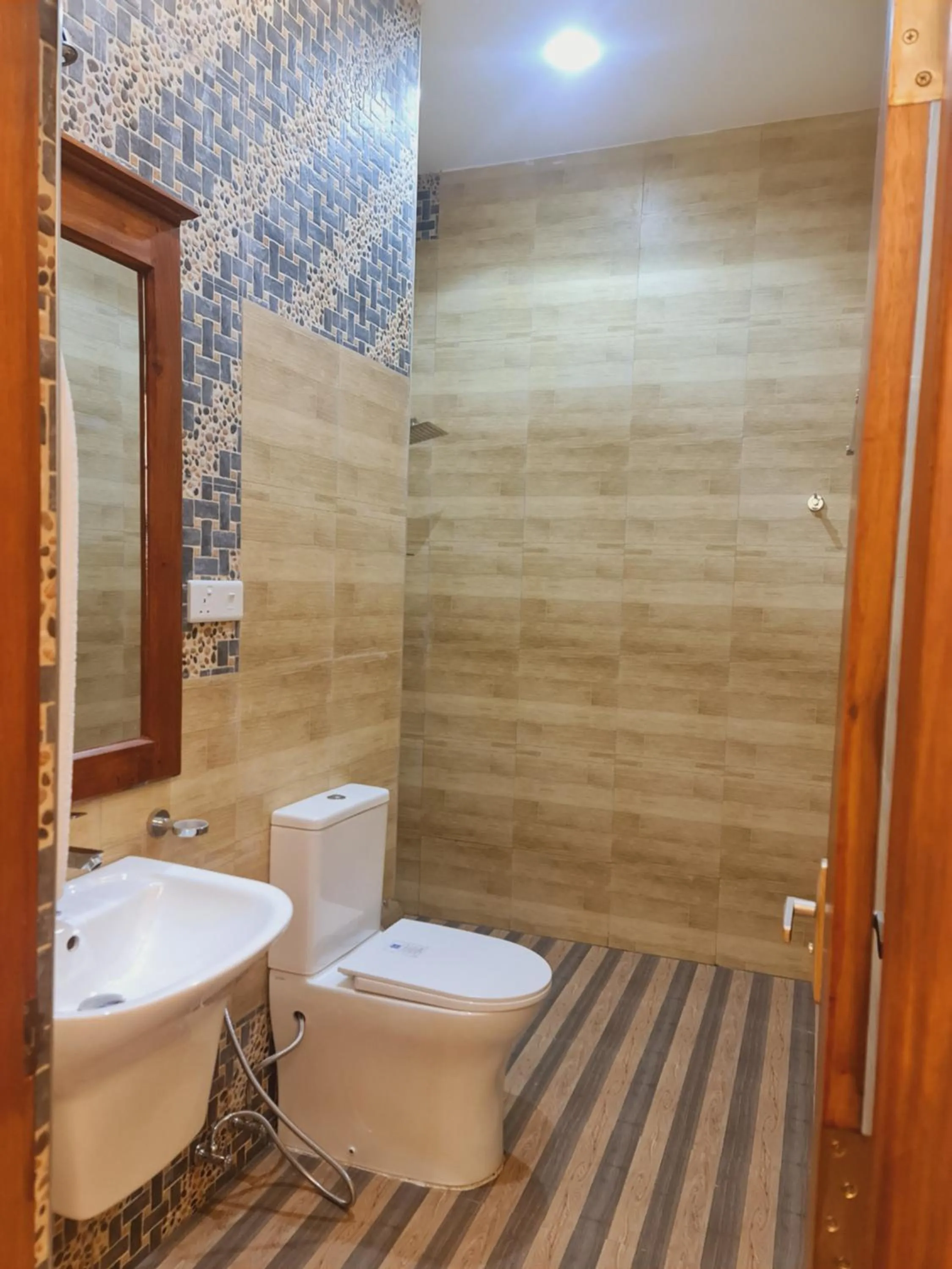 Top Rich Hotel Nuwara Eliya