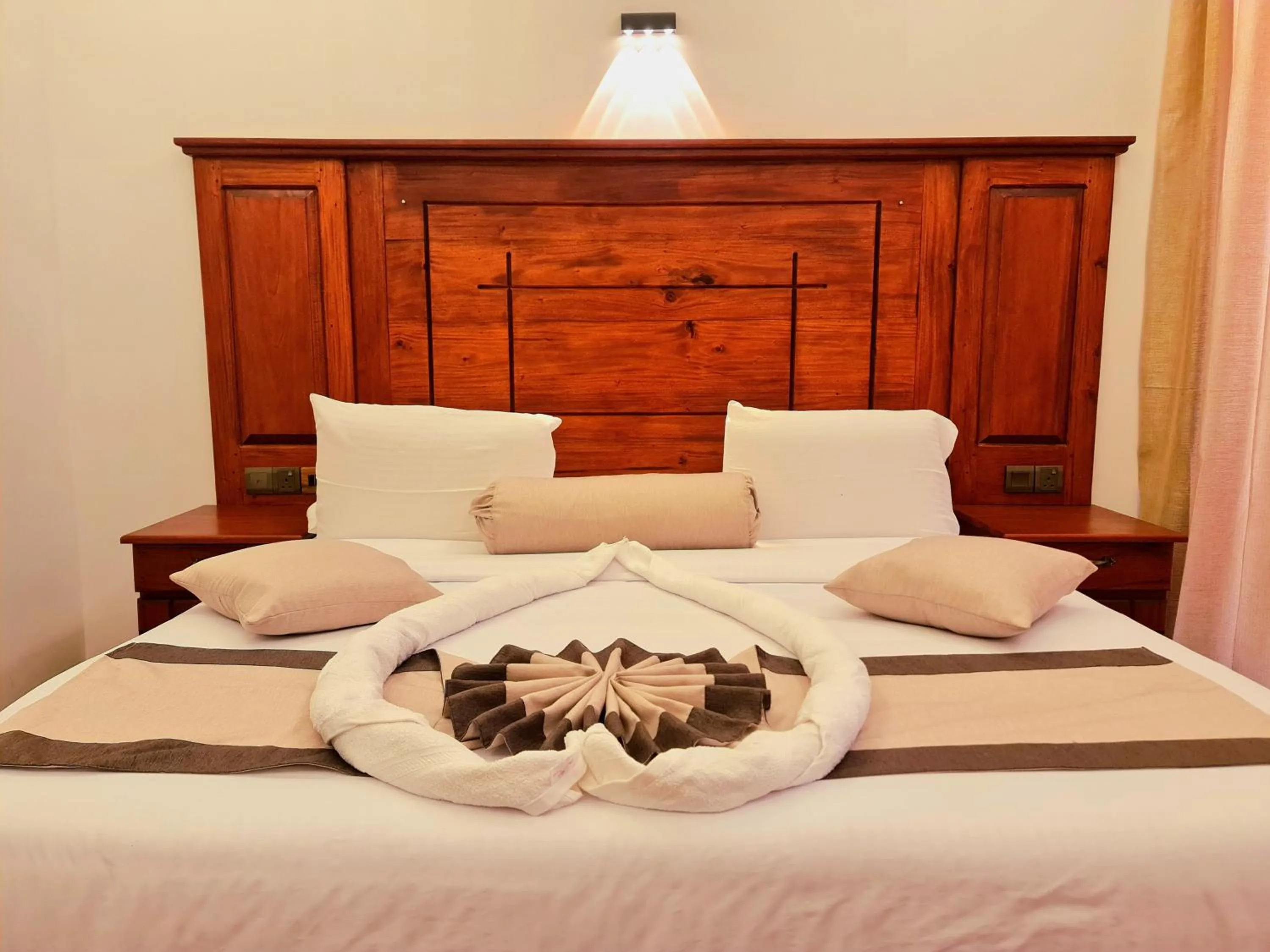 Top Rich Hotel Nuwara Eliya