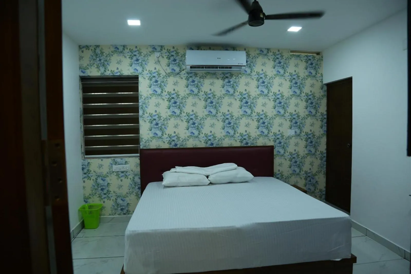 Bed in Kurianplackal Residency