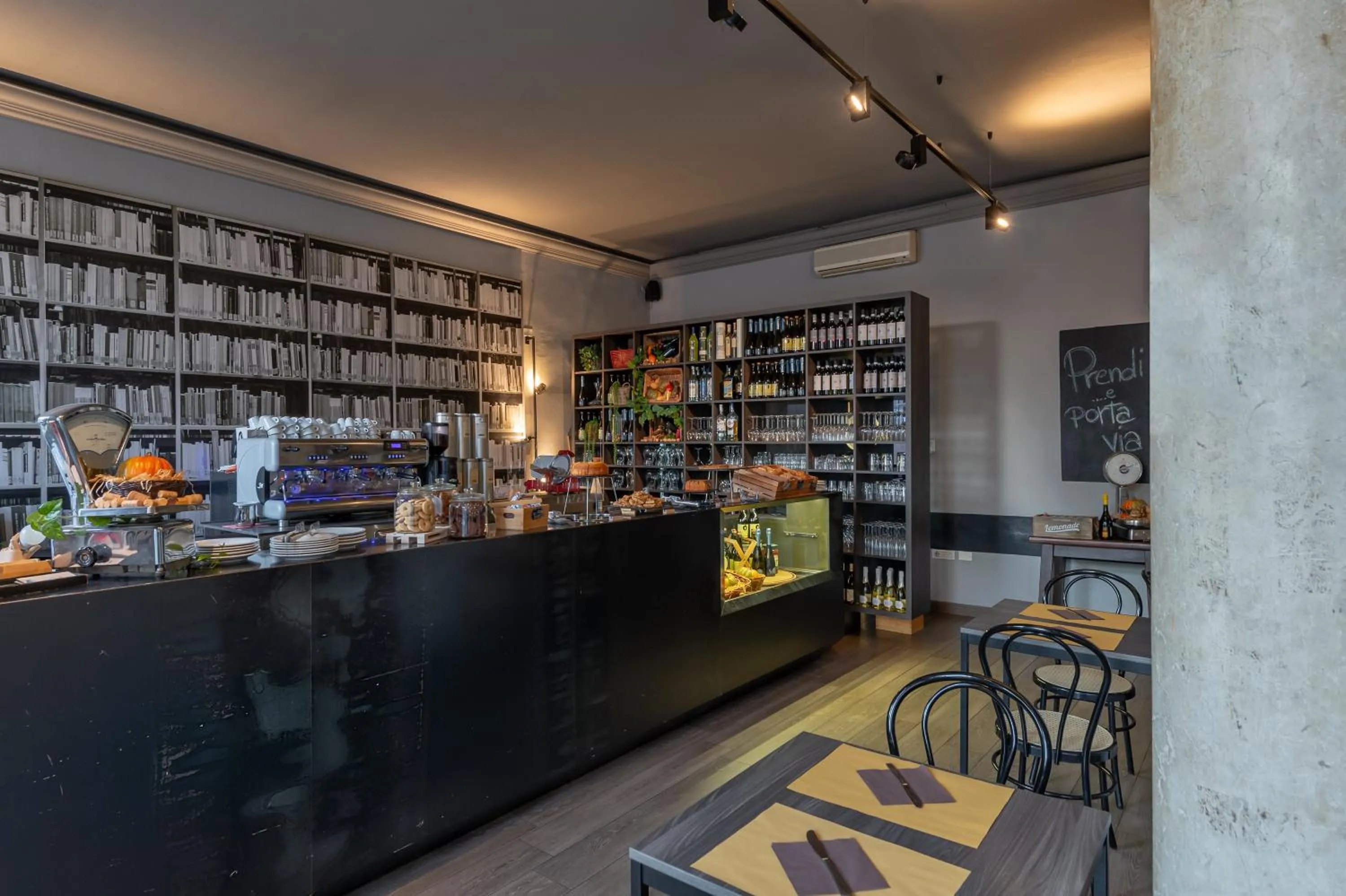 Restaurant/places to eat in Ca' Tazzoli