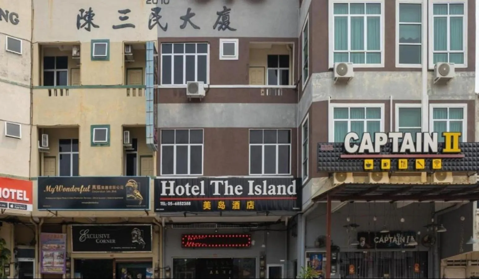 Property building in Hotel The Island