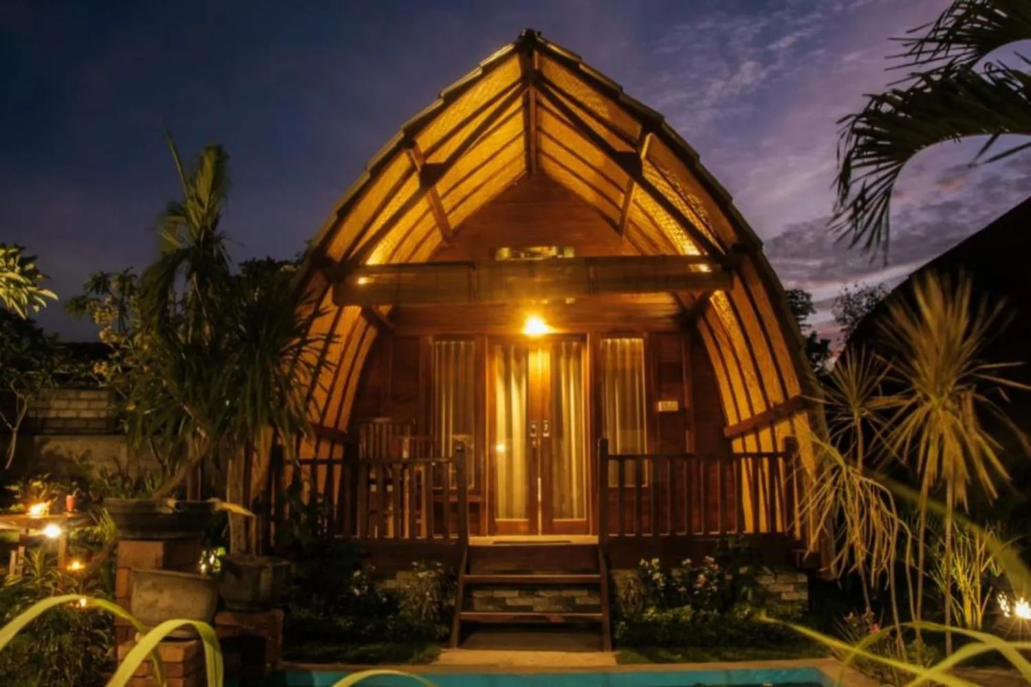 Property building in Maha Nusa Menjangan