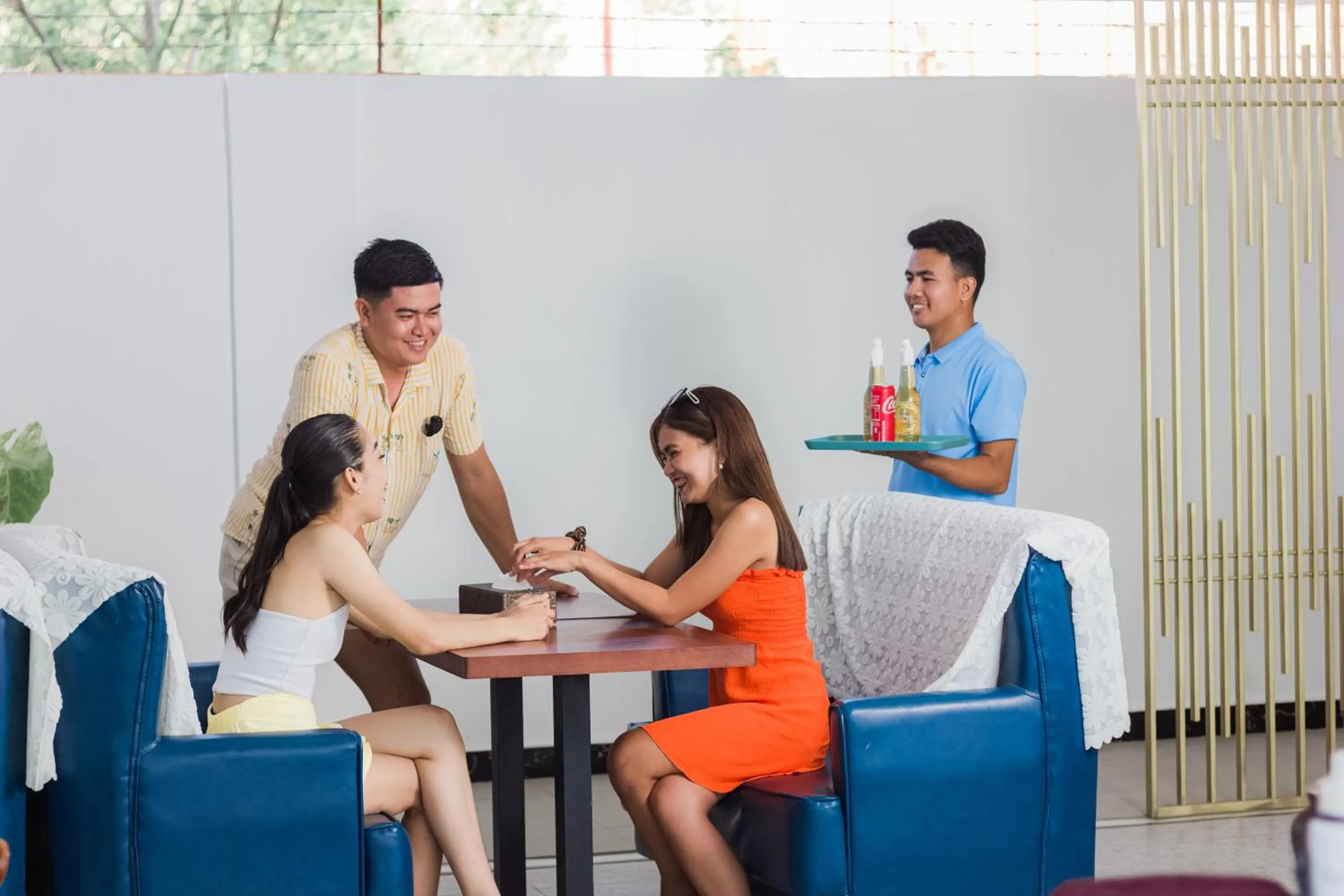 Restaurant/places to eat in Bohol Dolphin Bay Resort