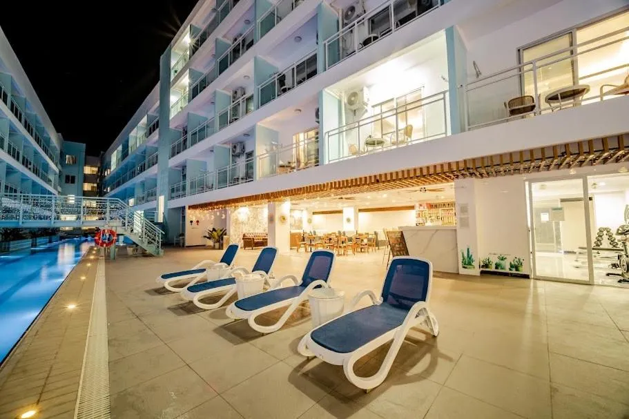 Night in Bohol Dolphin Bay Resort