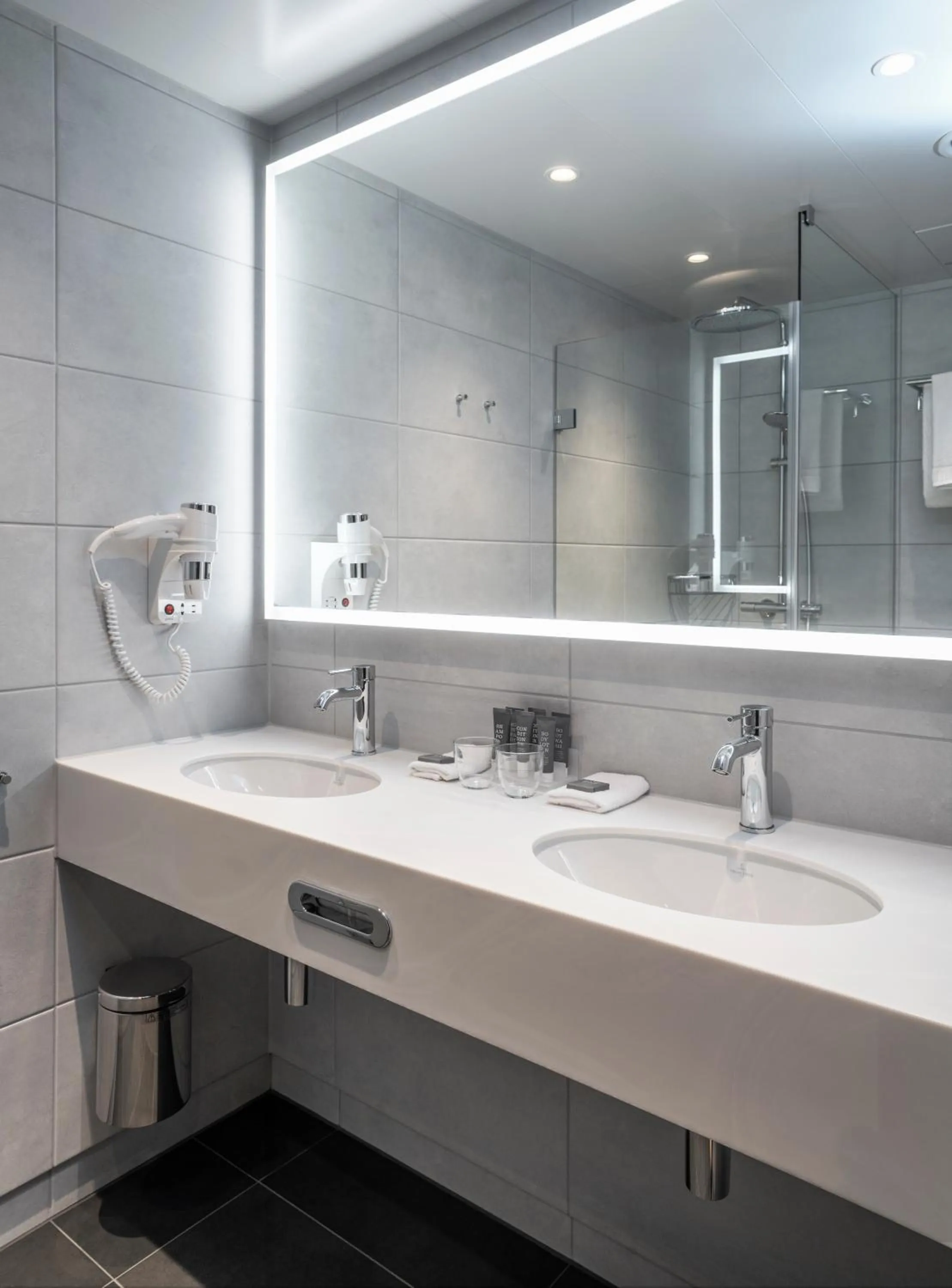 Bathroom in Thon Hotel Snø