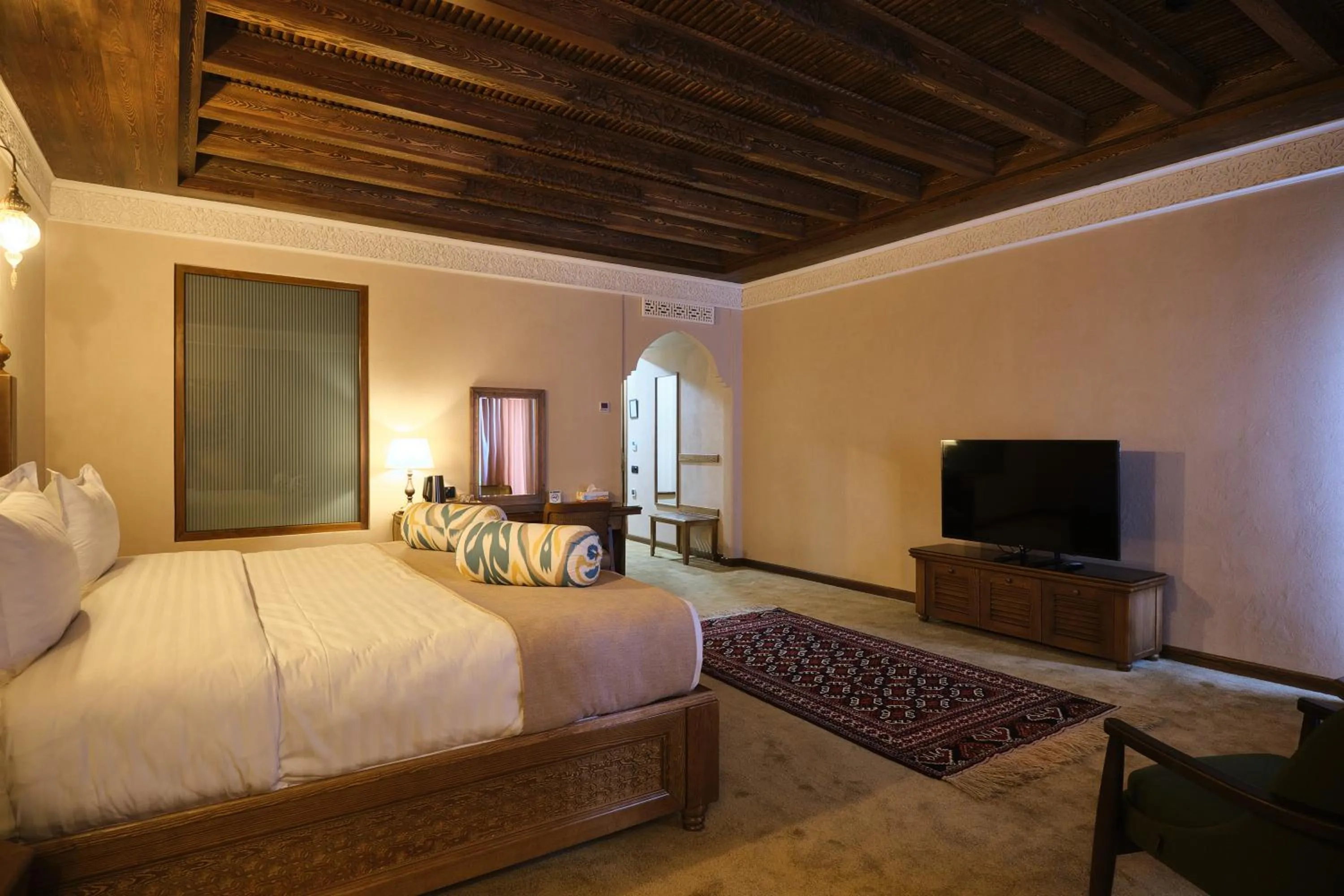 Photo of the whole room, Bed in Kosh Havuz boutique hotel