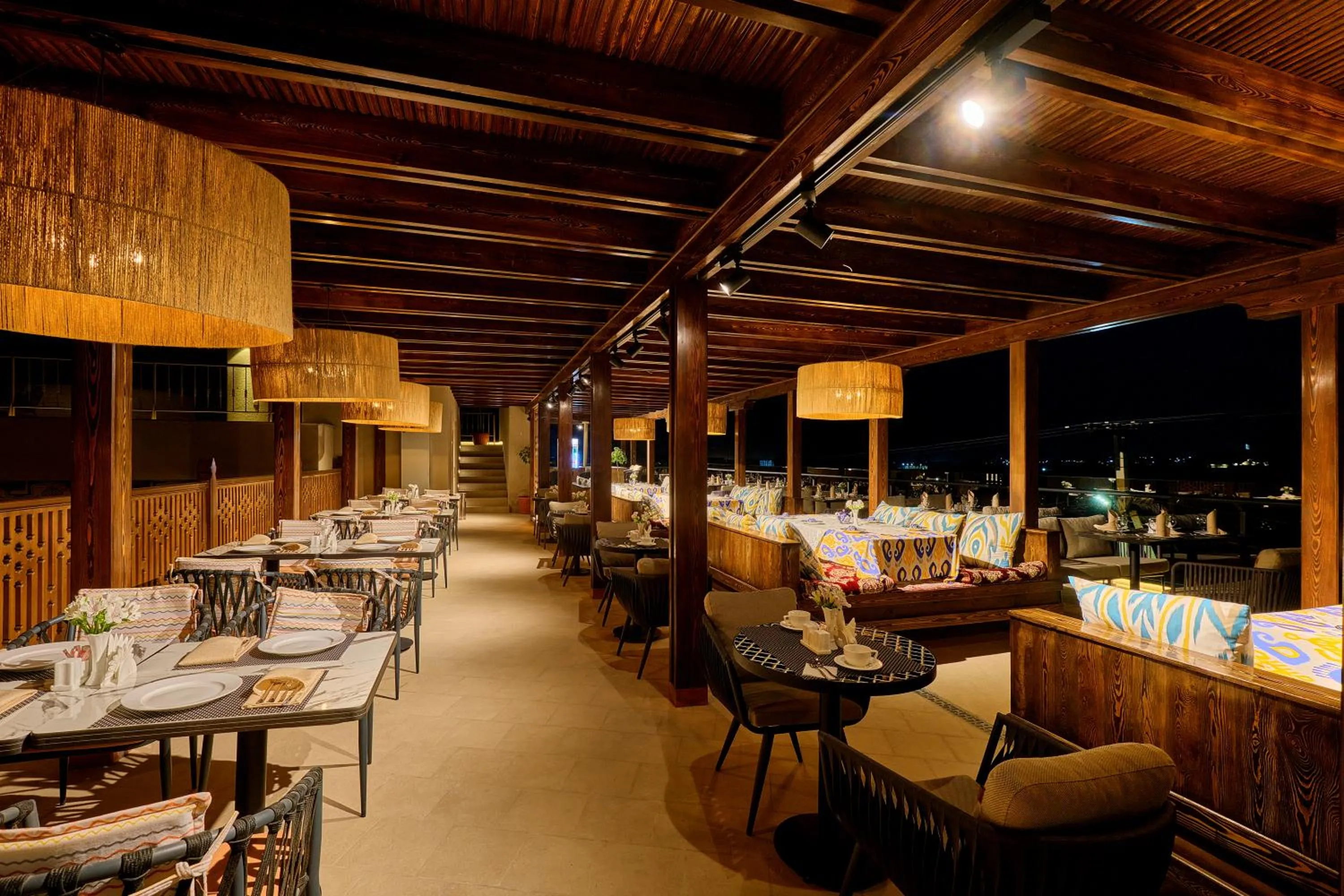 Restaurant/places to eat in Kosh Havuz boutique hotel