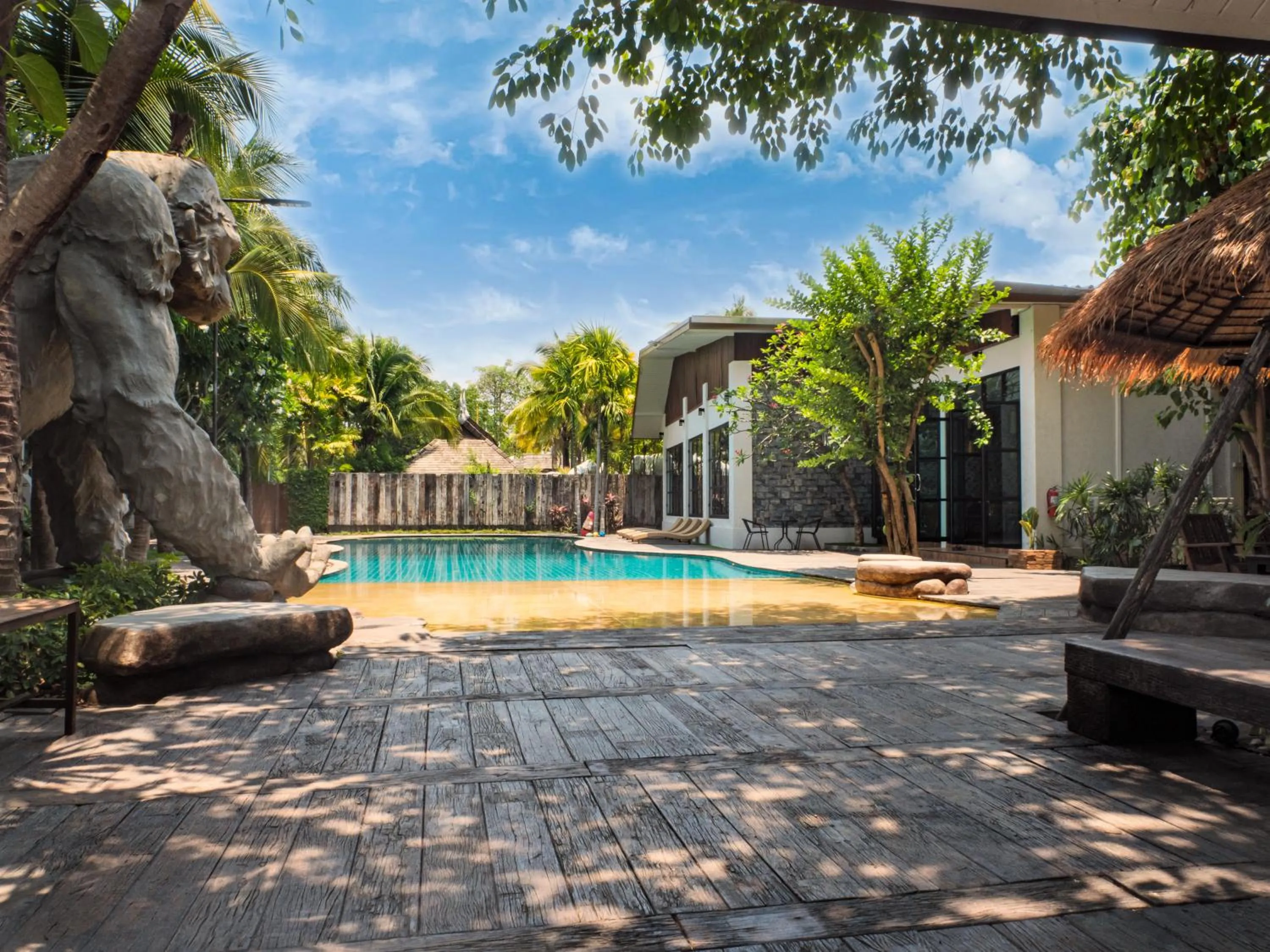 Property building in Beaver Club Homestay