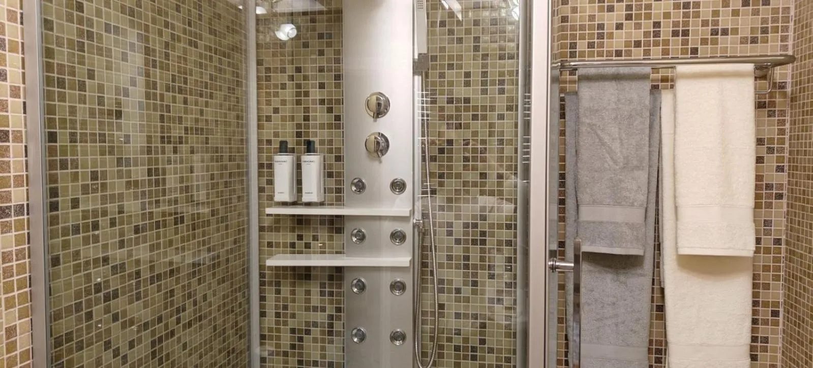 Bathroom in Savoy Hotel